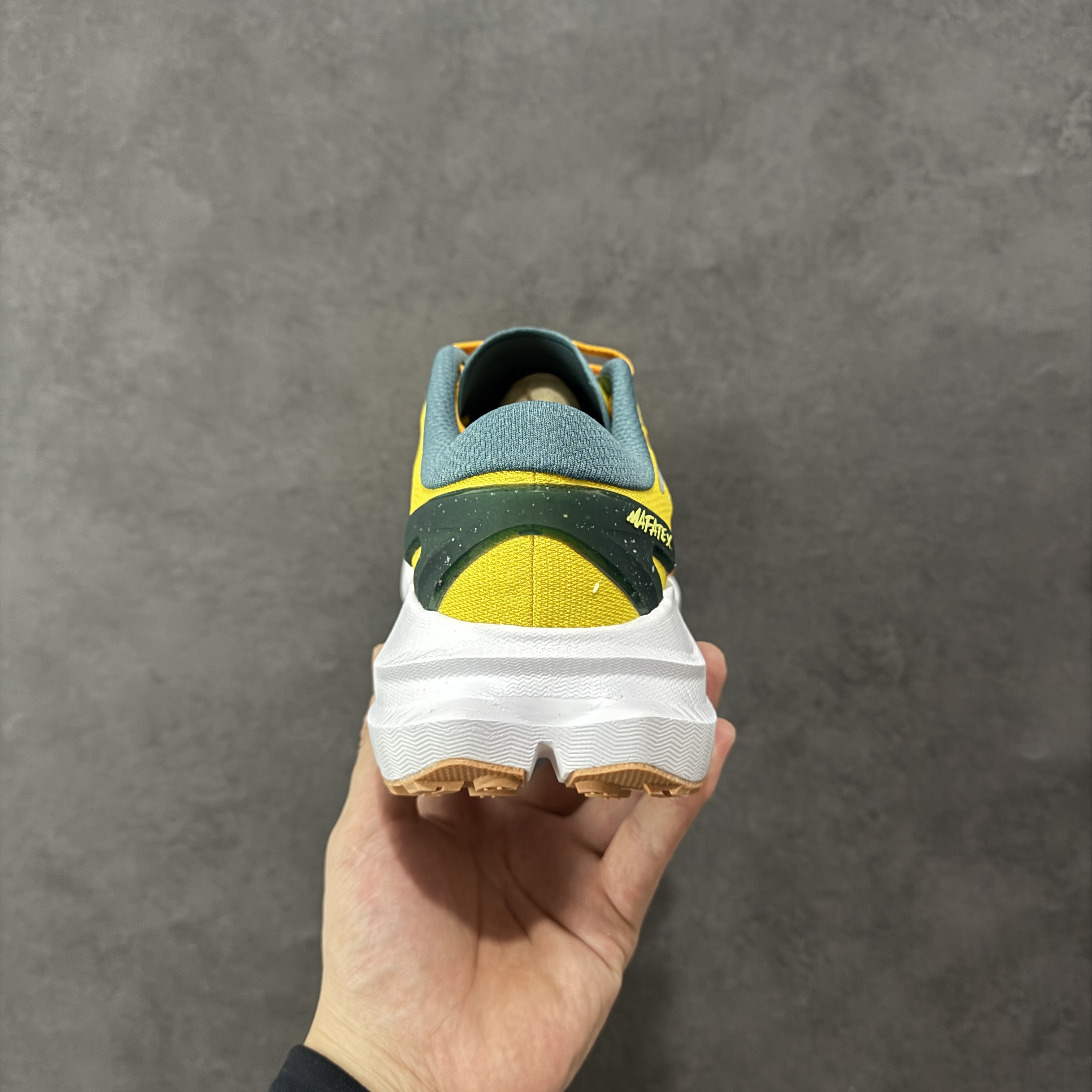 HOKA ONE ONE Mafate X 舒适百搭防滑耐磨 低筒 舒适减震 运动防滑耐磨 透气跑步鞋 轻便波鞋  黄色 1161990-ZTM