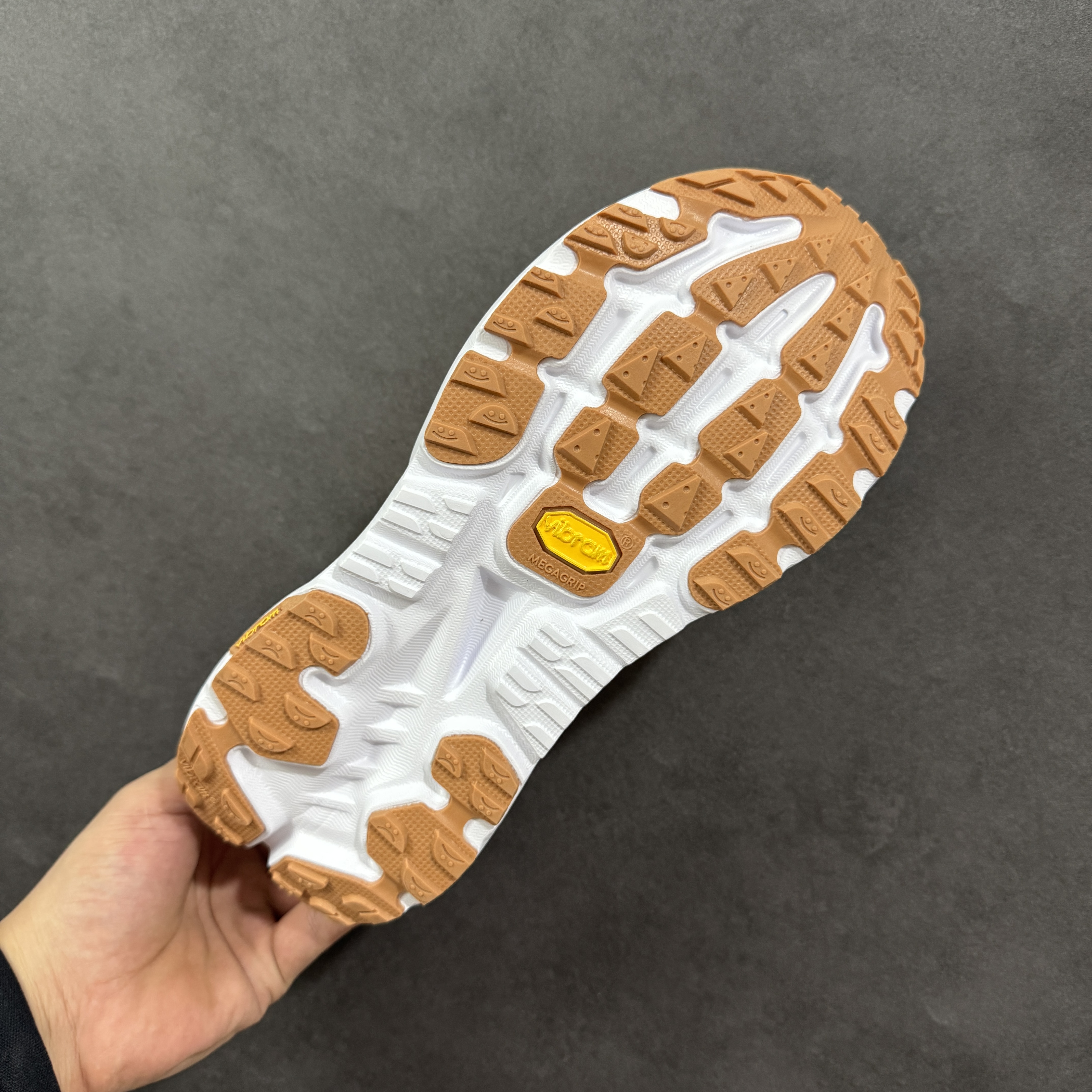 HOKA ONE ONE Mafate X 舒适百搭防滑耐磨 低筒 舒适减震 运动防滑耐磨 透气跑步鞋 轻便波鞋  黄色 1161990-ZTM