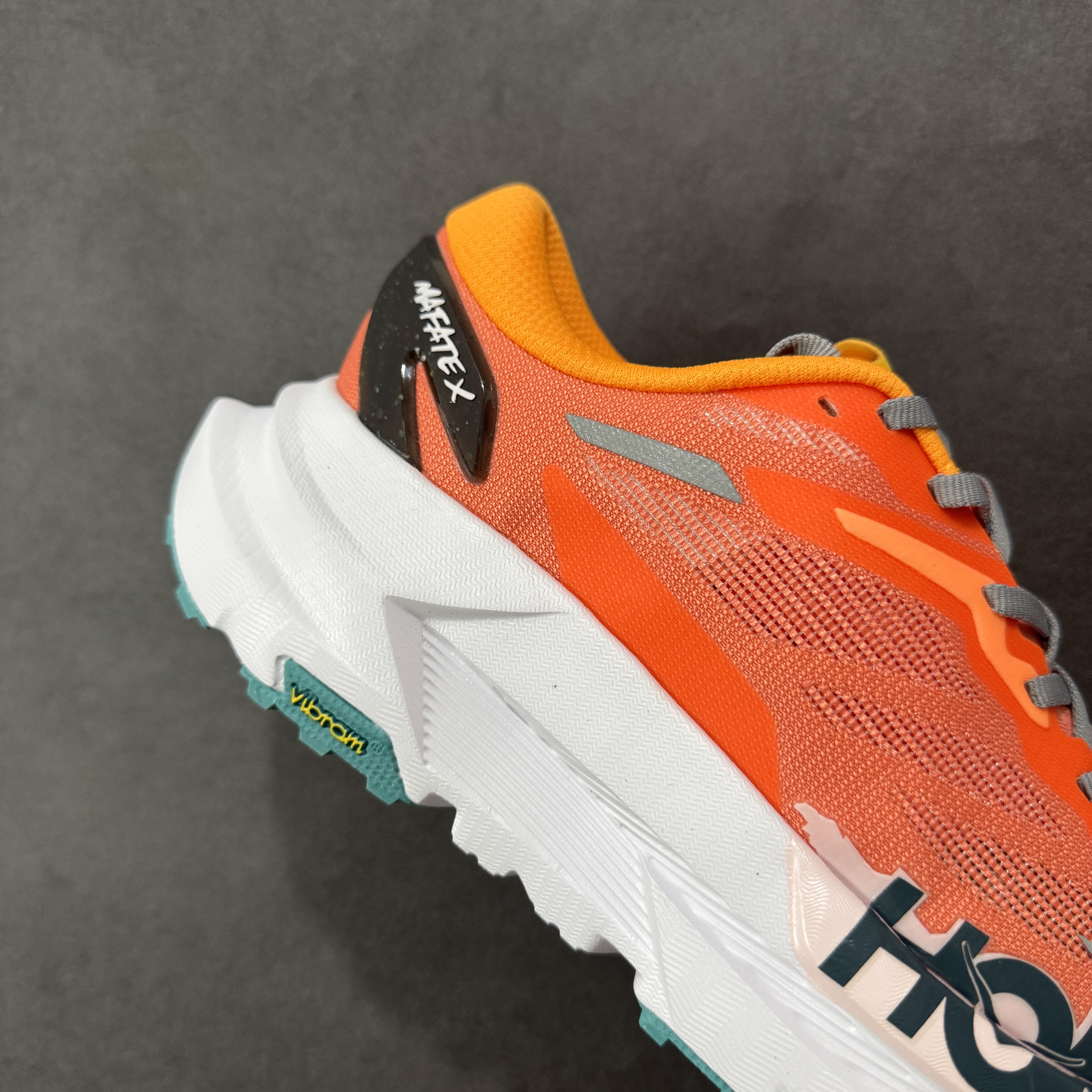 HOKA ONE ONE Mafate X 舒适百搭防滑耐磨 低筒 舒适减震 运动防滑耐磨 透气跑步鞋 轻便波鞋  橙色 1162010-FPR