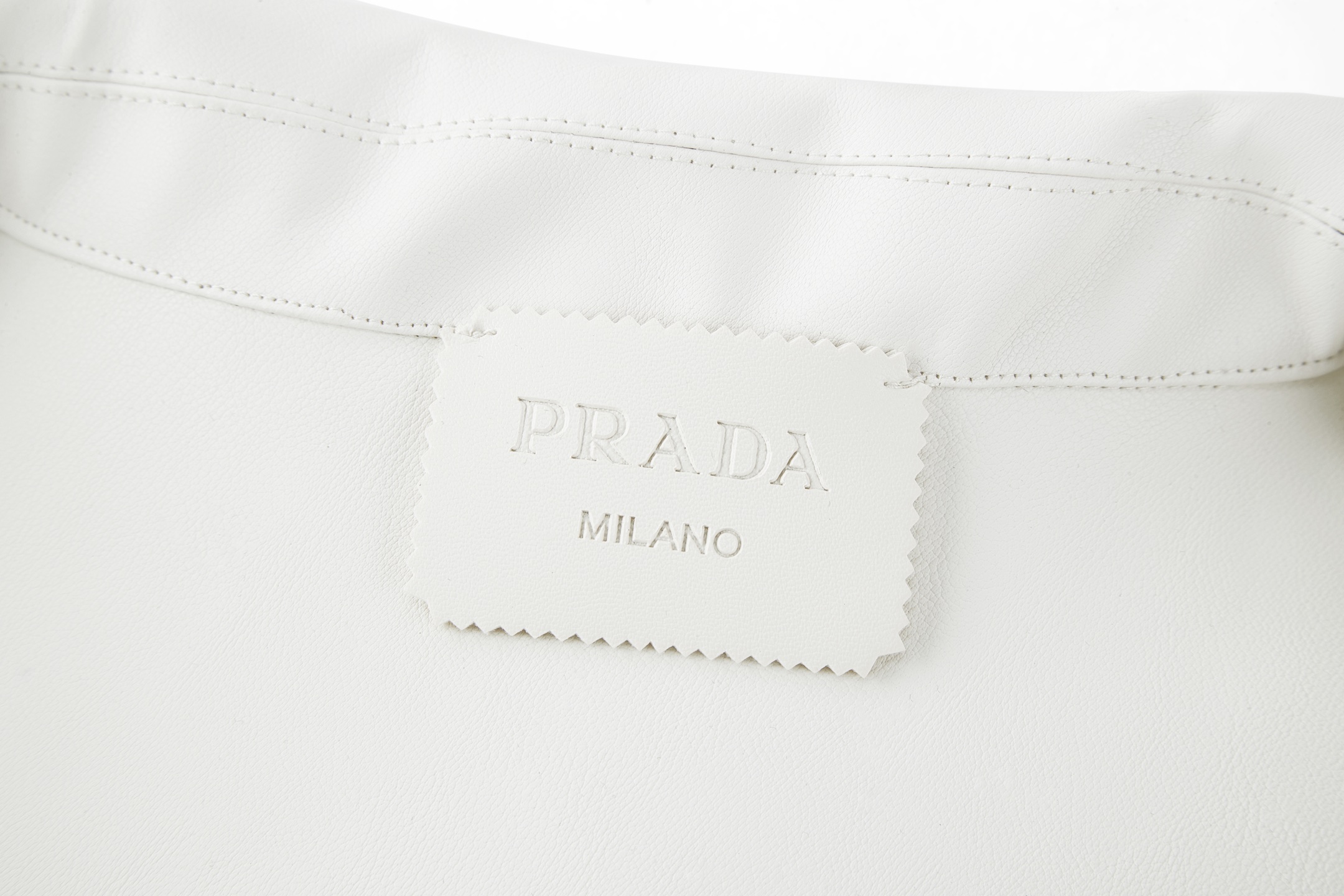 PRADA 普拉达 雙面小羊皮 衬衫 宽松 休闲 夏季 短袖 T恤 白色B0 UPC222-14IT-F0K74-S-OOO