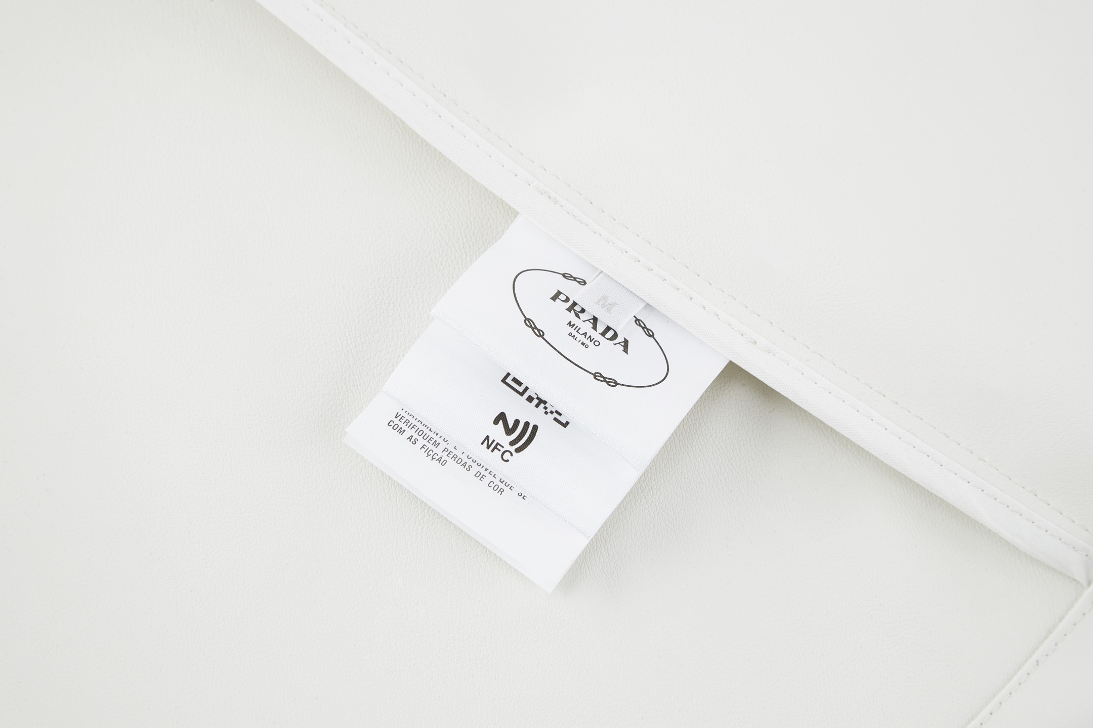 PRADA 普拉达 雙面小羊皮 衬衫 宽松 休闲 夏季 短袖 T恤 白色B0 UPC222-14IT-F0K74-S-OOO