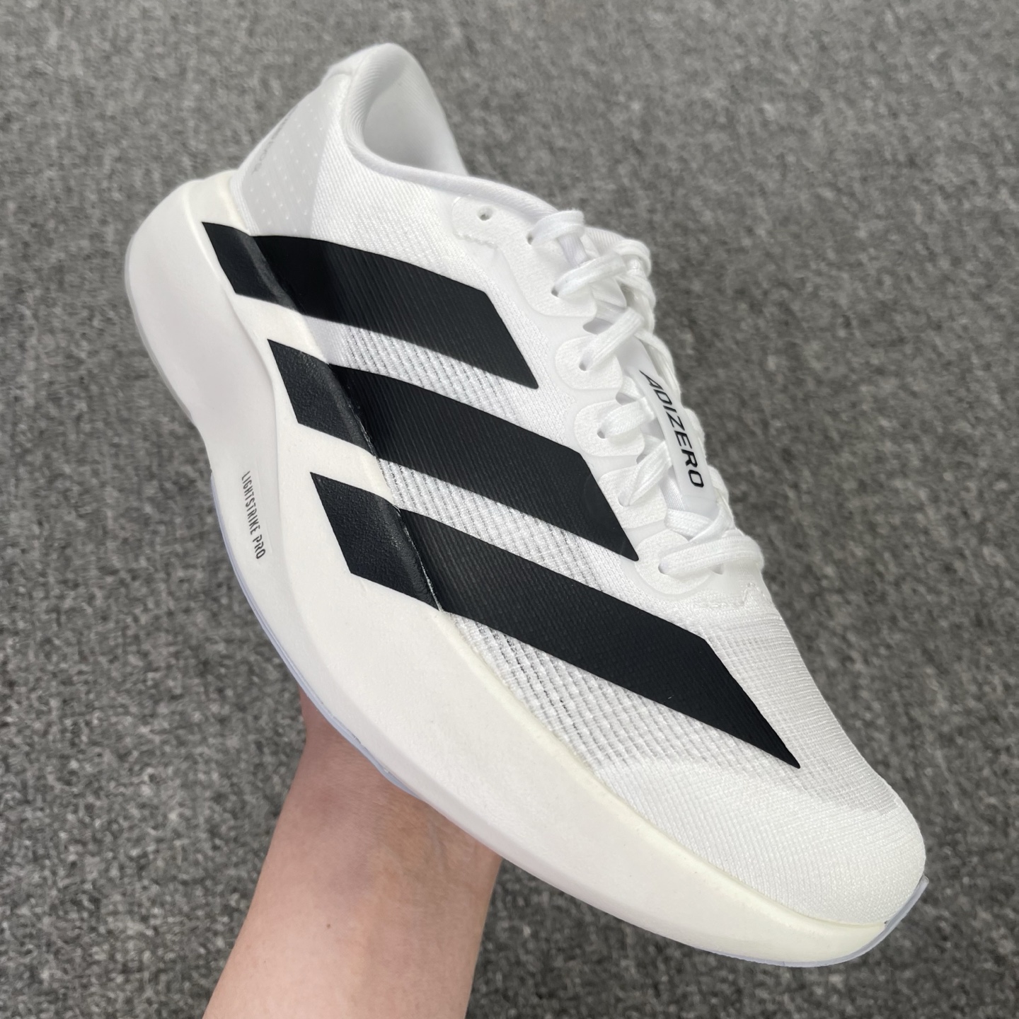 内置碳板 Adidas Adizero Evo SL 低筒 舒适百搭 防滑耐磨 马拉松 训练竞速 跑步鞋 女款 男款 波鞋 白黑 JH6206