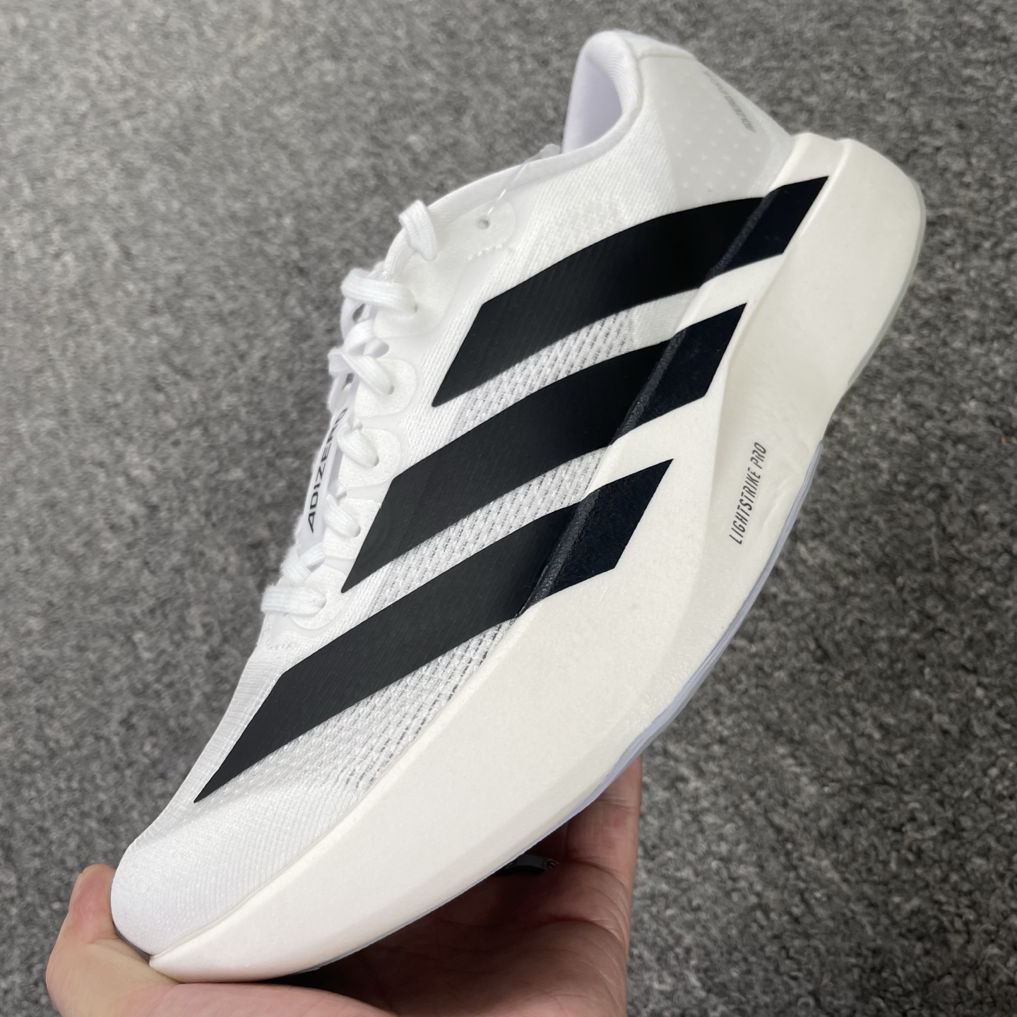 内置碳板 Adidas Adizero Evo SL 低筒 舒适百搭 防滑耐磨 马拉松 训练竞速 跑步鞋 女款 男款 波鞋 白黑 JH6206