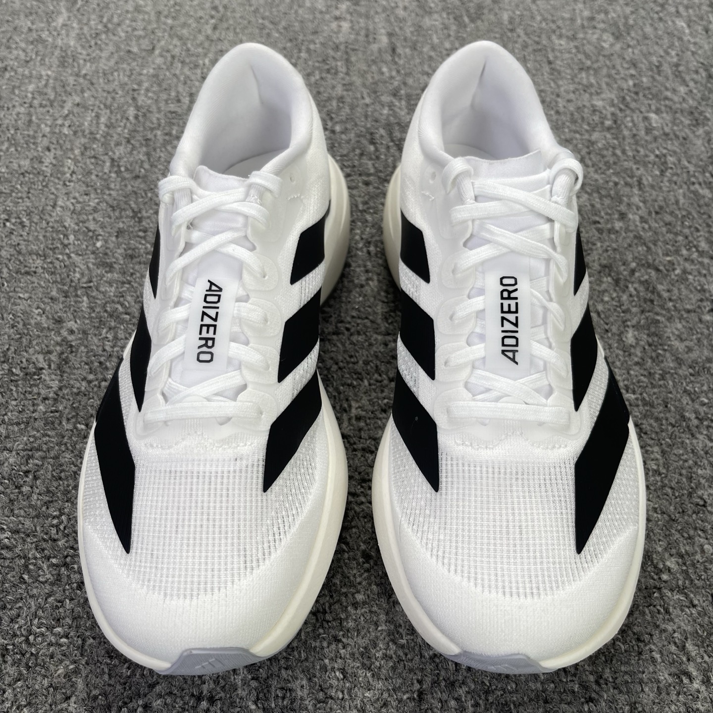 内置碳板 Adidas Adizero Evo SL 低筒 舒适百搭 防滑耐磨 马拉松 训练竞速 跑步鞋 女款 男款 波鞋 白黑 JH6206