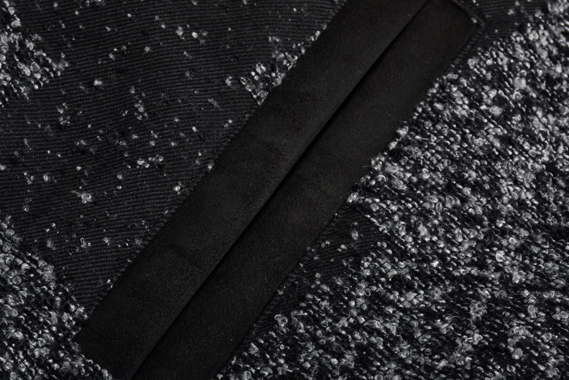 LOUIS VUITTON 路易威登  LV 珍珠棋盘格棒球服  圆领几何图案长袖卫衣  黑色B5 1AHBUW