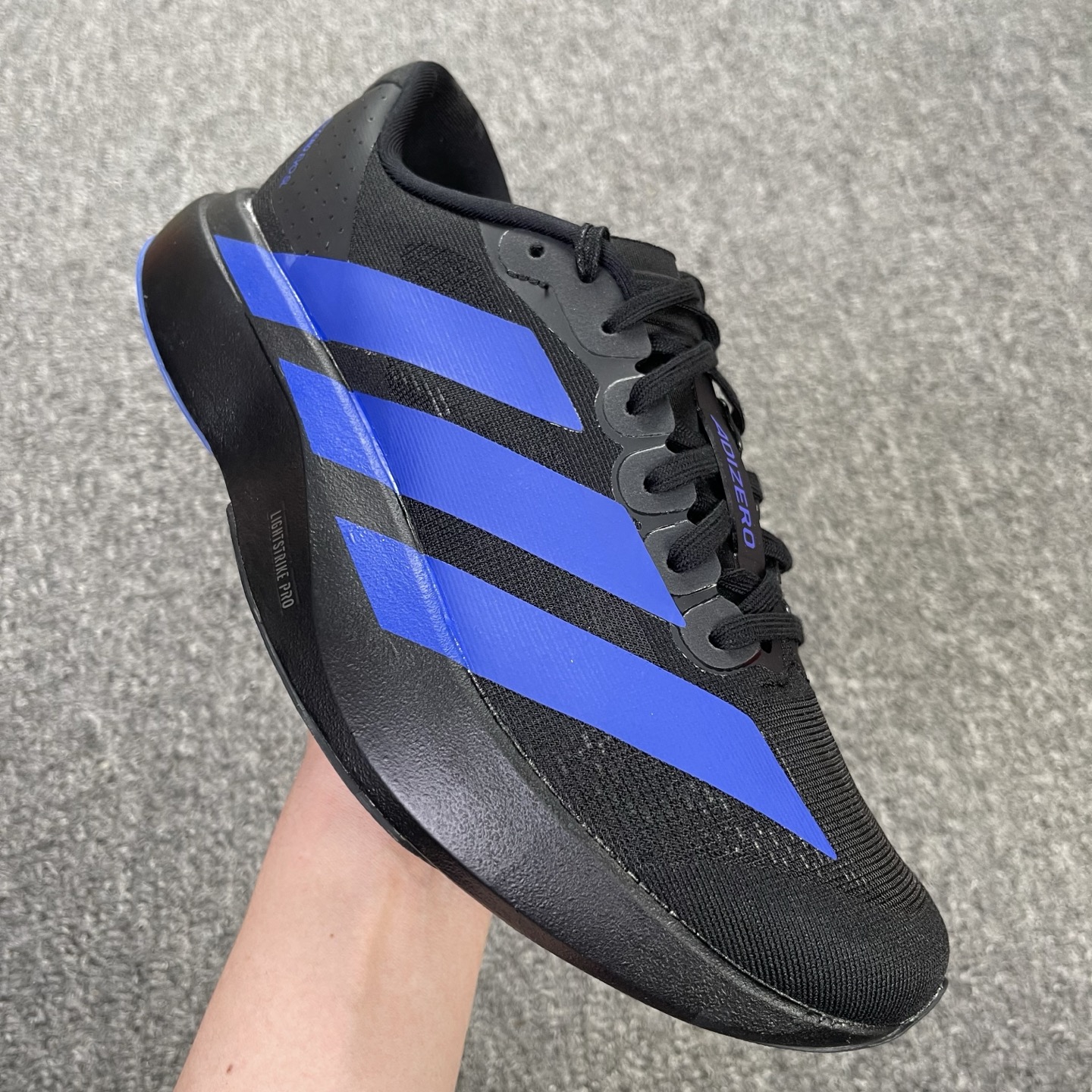 内置碳板 Adidas Adizero Evo SL 低筒 舒适百搭 防滑耐磨 马拉松 训练竞速 跑步鞋 女款 男款 波鞋黑蓝