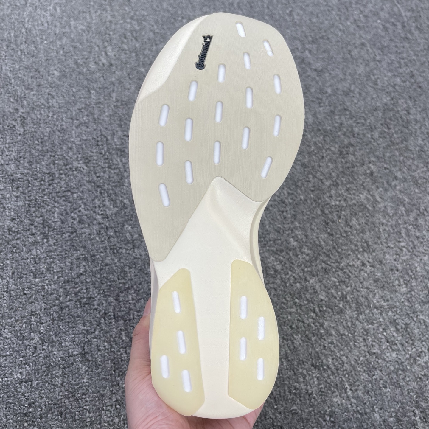 内置碳板 Adidas Adizero Evo SL 低筒 舒适百搭 防滑耐磨 马拉松 训练竞速 跑步鞋 女款 男款 波鞋 银灰色 JR3418