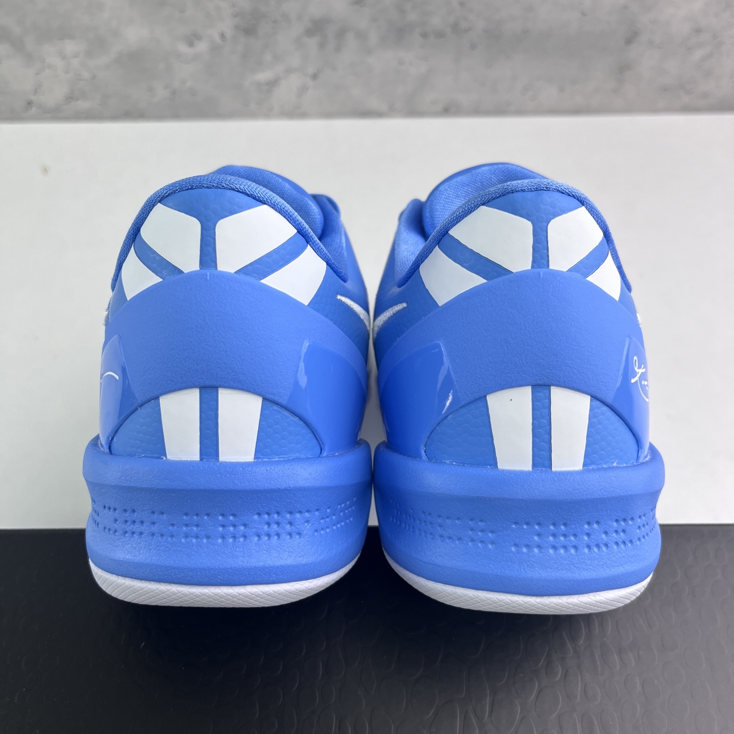 GX  Kobe 8 Protro  科比8 低筒  全掌LUNARLON 鞋墊 籃球鞋 實戰鞋 球鞋 男鞋 波鞋  白蓝 HM6469 401