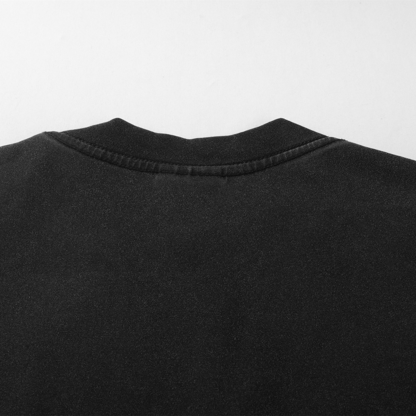 Balenciaga 巴黎世家 吉塔里亚小镇  印花短袖 T恤 圆领 短款 夏季 黑色A5 811688TRVQ41041