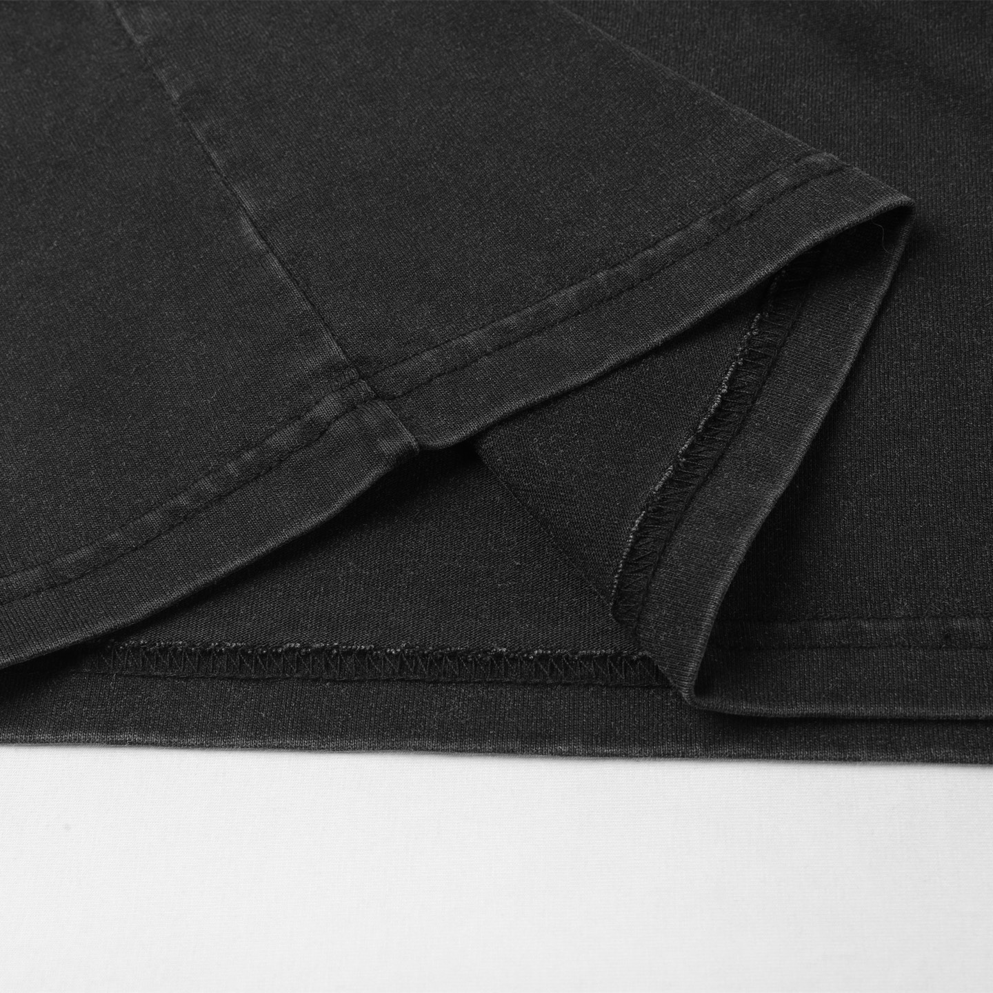 Balenciaga 巴黎世家 吉塔里亚小镇  印花短袖 T恤 圆领 短款 夏季 黑色A5 811688TRVQ41041