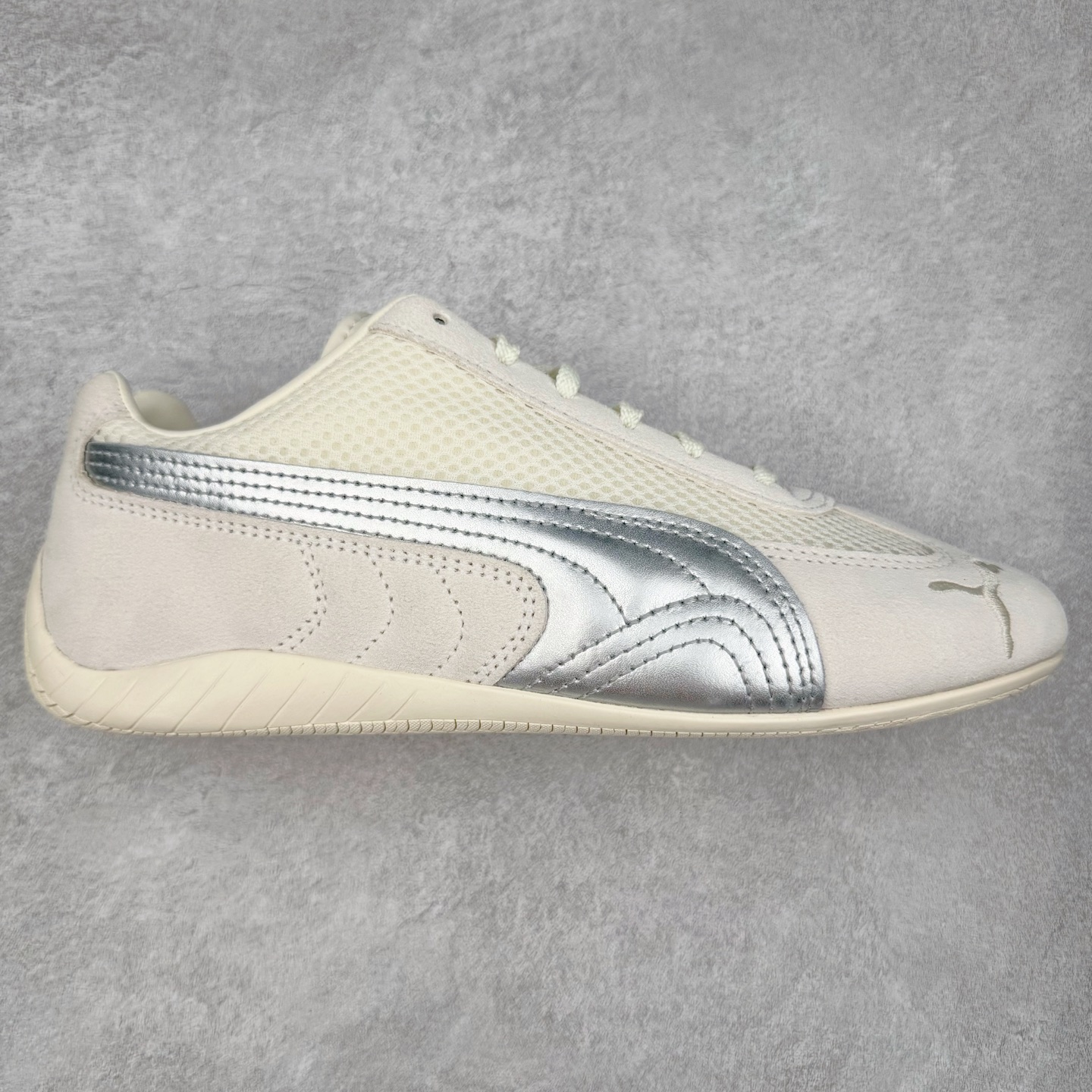 PUMA  Speedcat  圆头系带 二层绒面皮防滑耐磨 低筒 舒适时尚 赛车 跑步鞋 休闲鞋 波鞋 云端白 403902-01