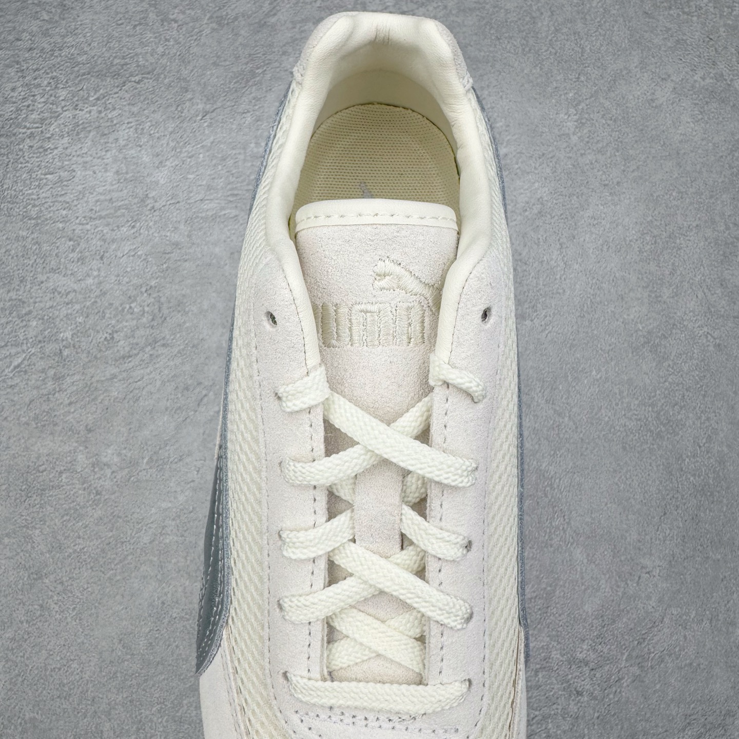 PUMA  Speedcat  圆头系带 二层绒面皮防滑耐磨 低筒 舒适时尚 赛车 跑步鞋 休闲鞋 波鞋 云端白 403902-01