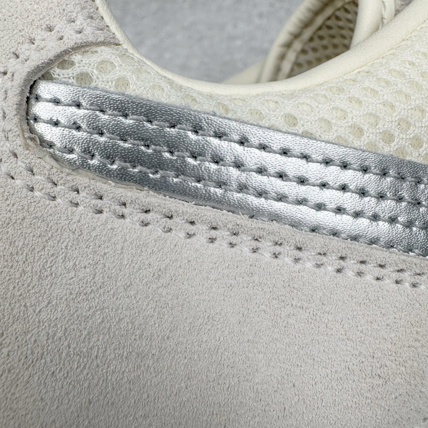 PUMA  Speedcat  圆头系带 二层绒面皮防滑耐磨 低筒 舒适时尚 赛车 跑步鞋 休闲鞋 波鞋 云端白 403902-01