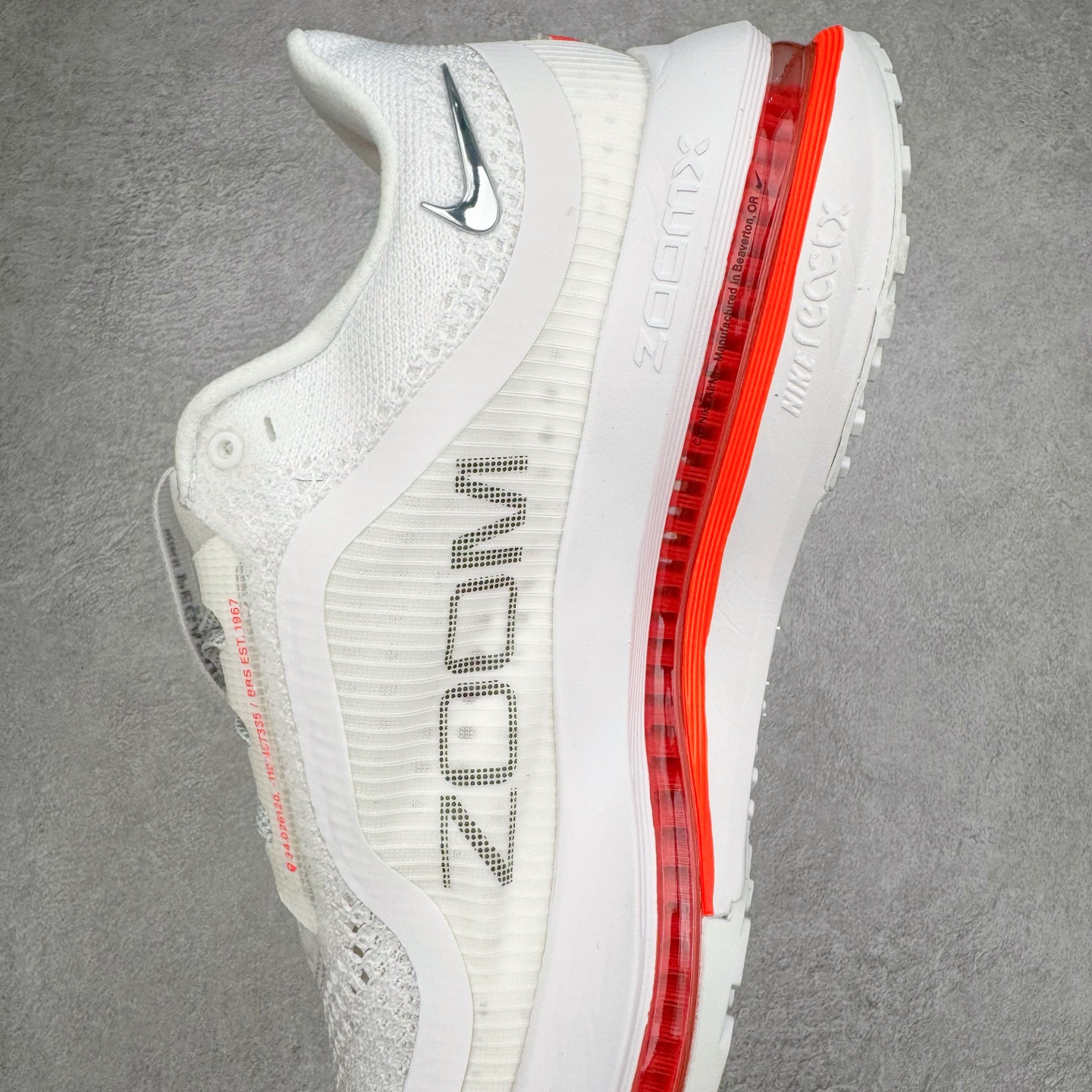 Nike Pegasus Premium 低筒 简约舒适 织物网布耐磨减震防滑 休闲城市通勤体测体考竞速训练跑步鞋 男女同款 白红色 HQ2592-101