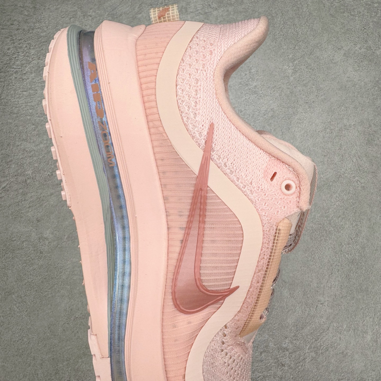 Nike Pegasus Premium 低筒 简约舒适 织物网布耐磨减震防滑 休闲城市通勤体测体考竞速训练跑步鞋 男女同款 粉色 HQ2593-601