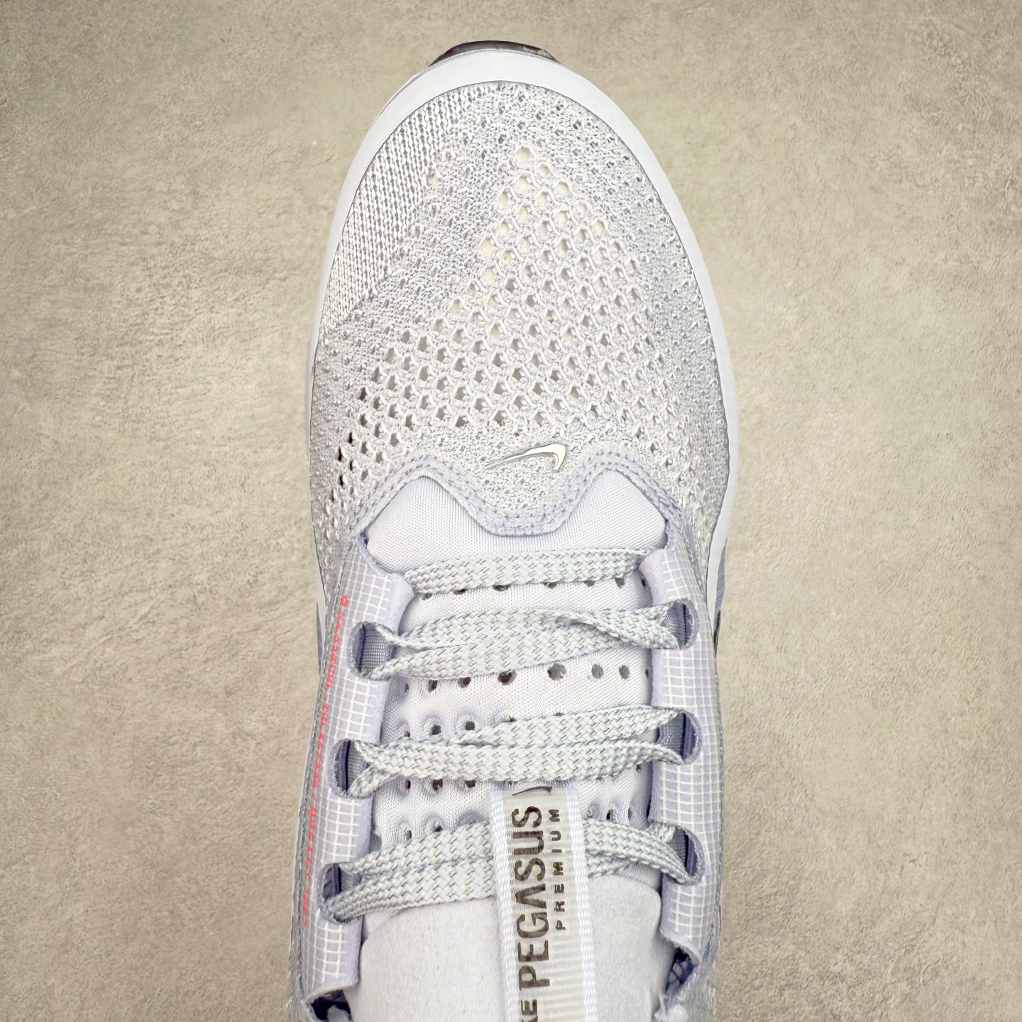  Nike Pegasus Premium 低筒 简约舒适 织物网布耐磨减震防滑 休闲城市通勤体测体考竞速训练跑步鞋 男女同款 白紫色  HQ2592-004