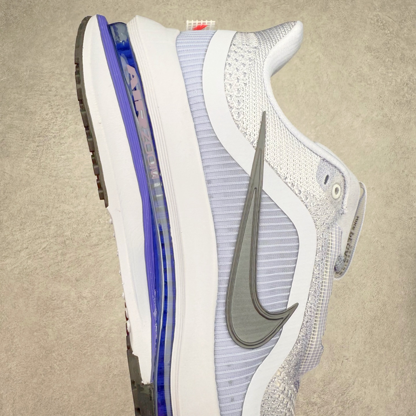  Nike Pegasus Premium 低筒 简约舒适 织物网布耐磨减震防滑 休闲城市通勤体测体考竞速训练跑步鞋 男女同款 白紫色  HQ2592-004