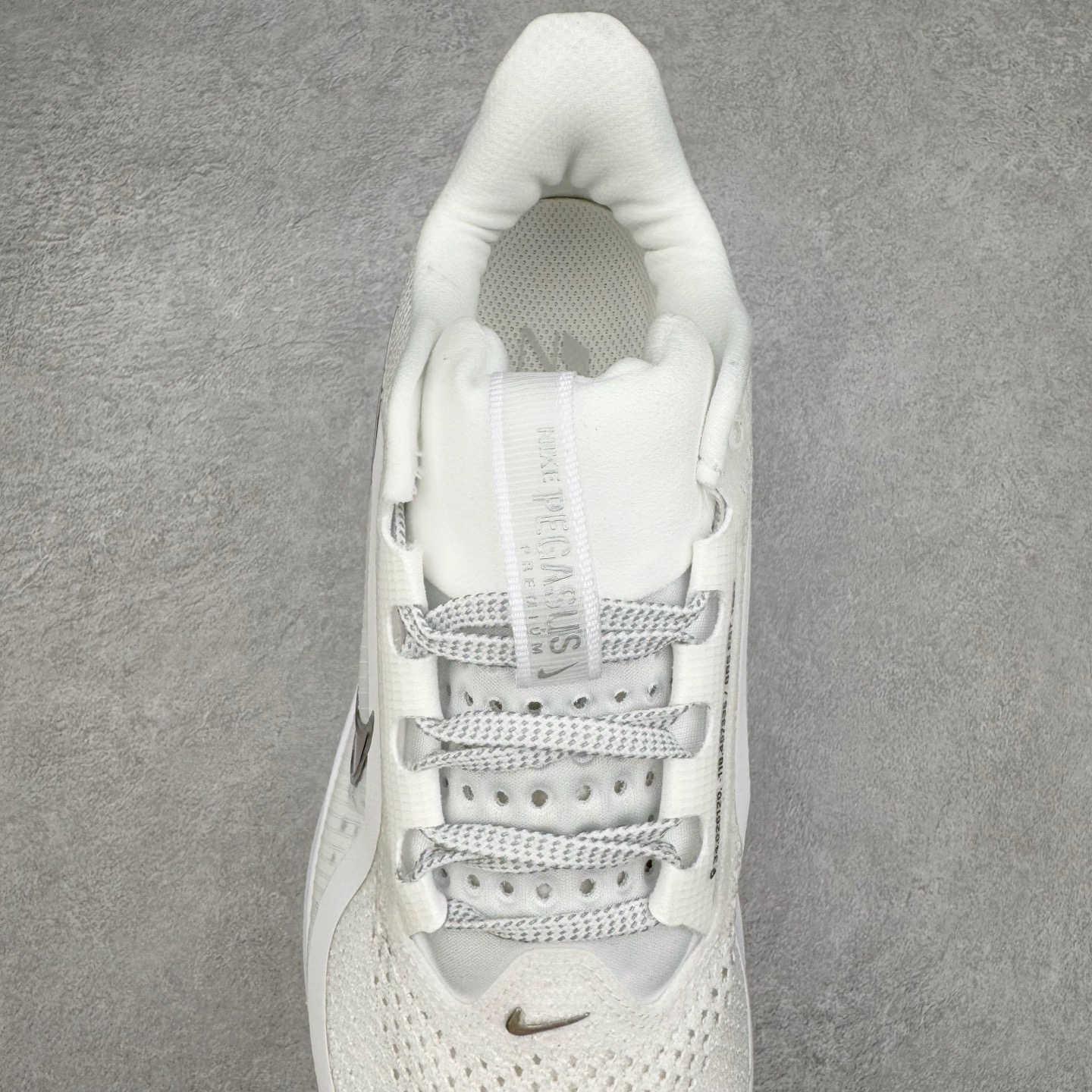 Nike Pegasus Premium 低筒 简约舒适 织物网布耐磨减震防滑 休闲城市通勤体测体考竞速训练跑步鞋 男女同款 白银 HQ2592-102