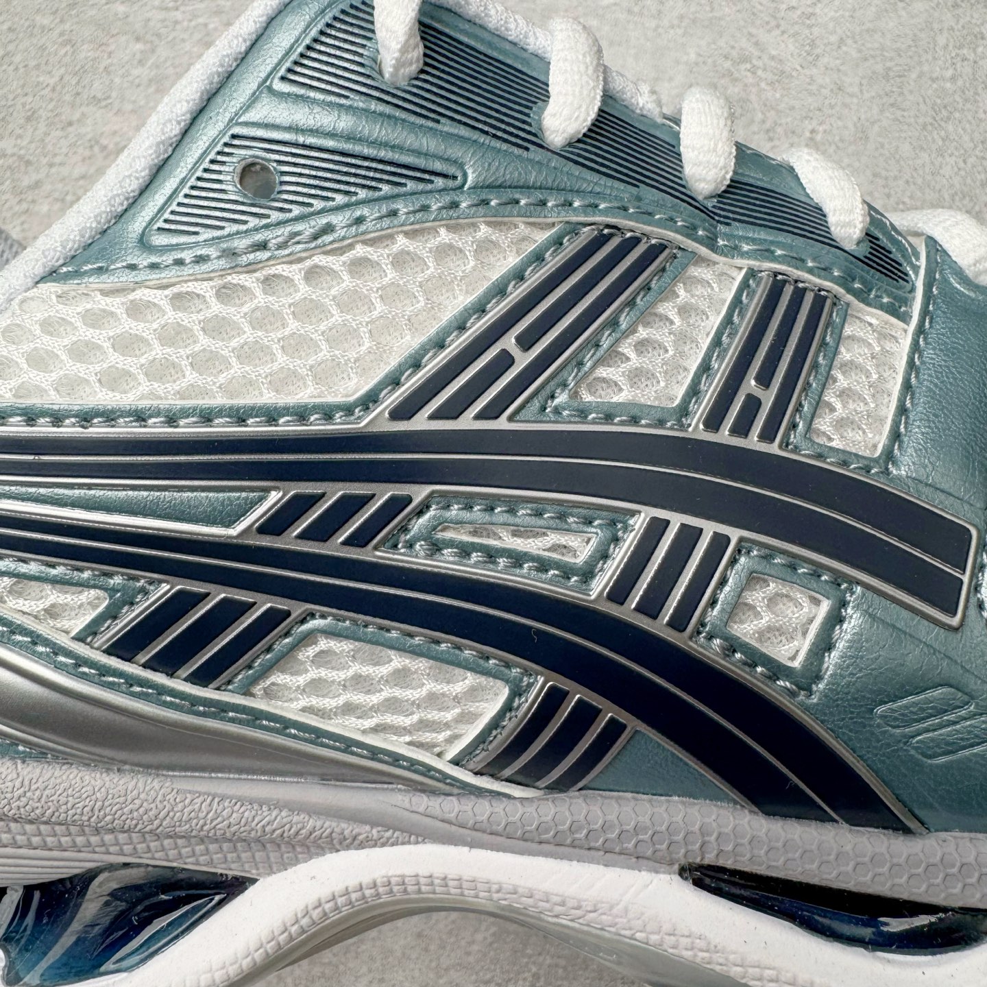 新版ASICS GEL-KAYANO K14 亚瑟士  低筒 减震 户外 运动鞋 跑步鞋  休闲鞋 板鞋 男女同款  白蓝 1203A537-106