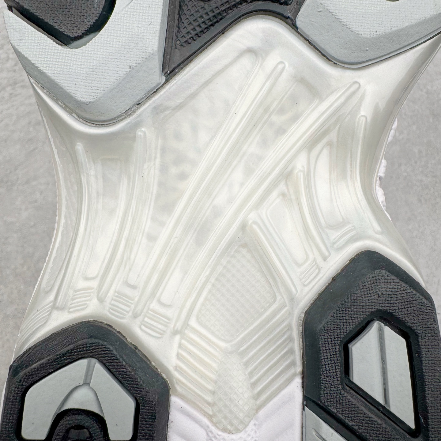 新版ASICS GEL-KAYANO K14 亚瑟士  低筒 减震 户外 运动鞋 跑步鞋  休闲鞋 板鞋 男女同款  白蓝 1203A537-106