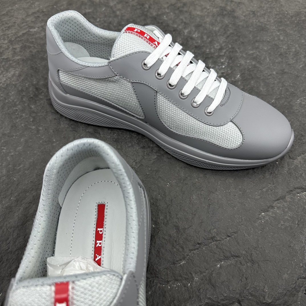 普拉达  Prada America's Cup 系列 雾面皮革和织物面料运动鞋 男女同款 灰色 