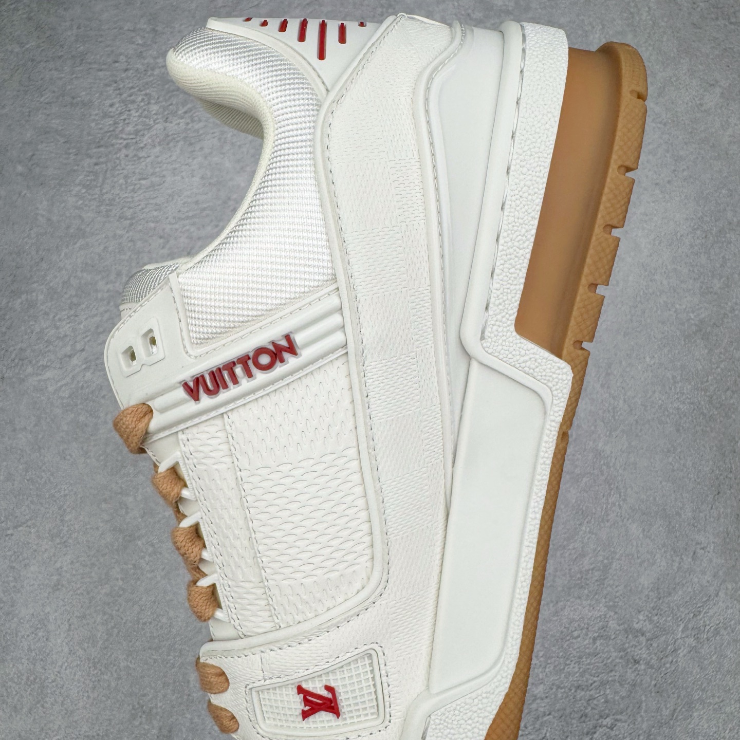 Louis Vuitton  LV Trainer 路易威登 低筒 休闲鞋 板鞋 运动鞋 男鞋 女鞋 白色生胶 1AHTS7