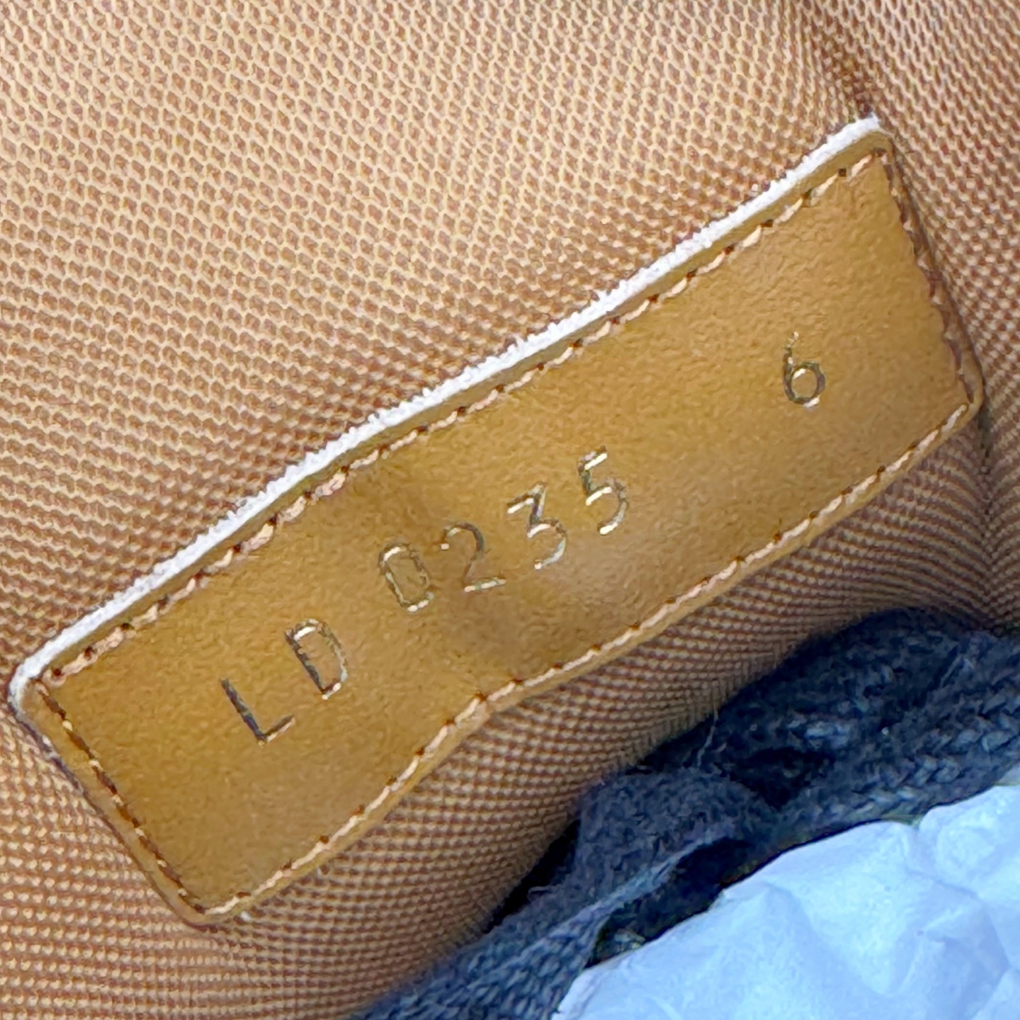 Louis Vuitton  LV Trainer 路易威登 低筒 休闲鞋 板鞋 运动鞋 男鞋 女鞋 黑色生胶 1AHTSQ