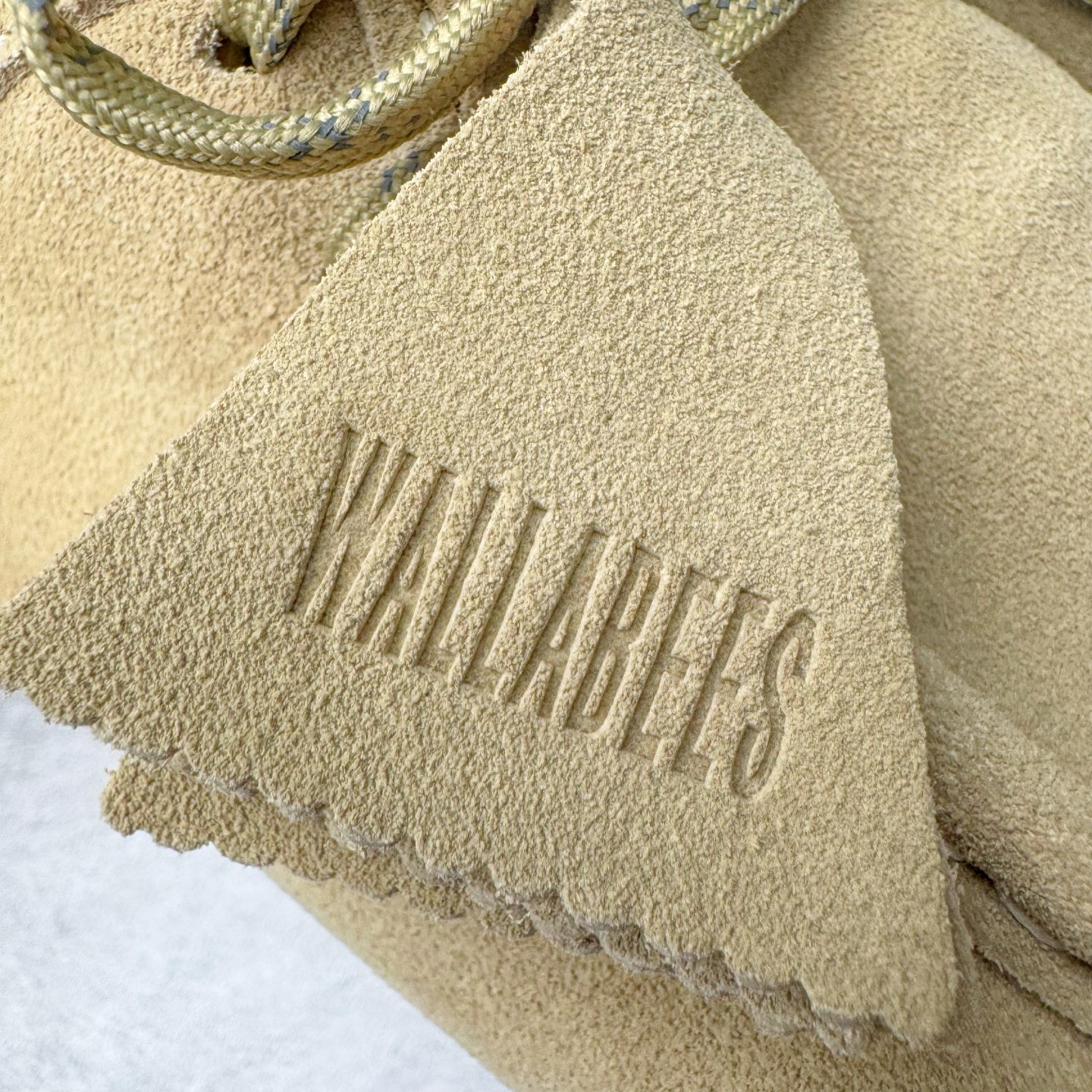  Clarks Originals WALLABEE 其乐时尚复古休闲鞋袋鼠鞋GTX男款时尚复古休闲鞋 卡其色 261792594