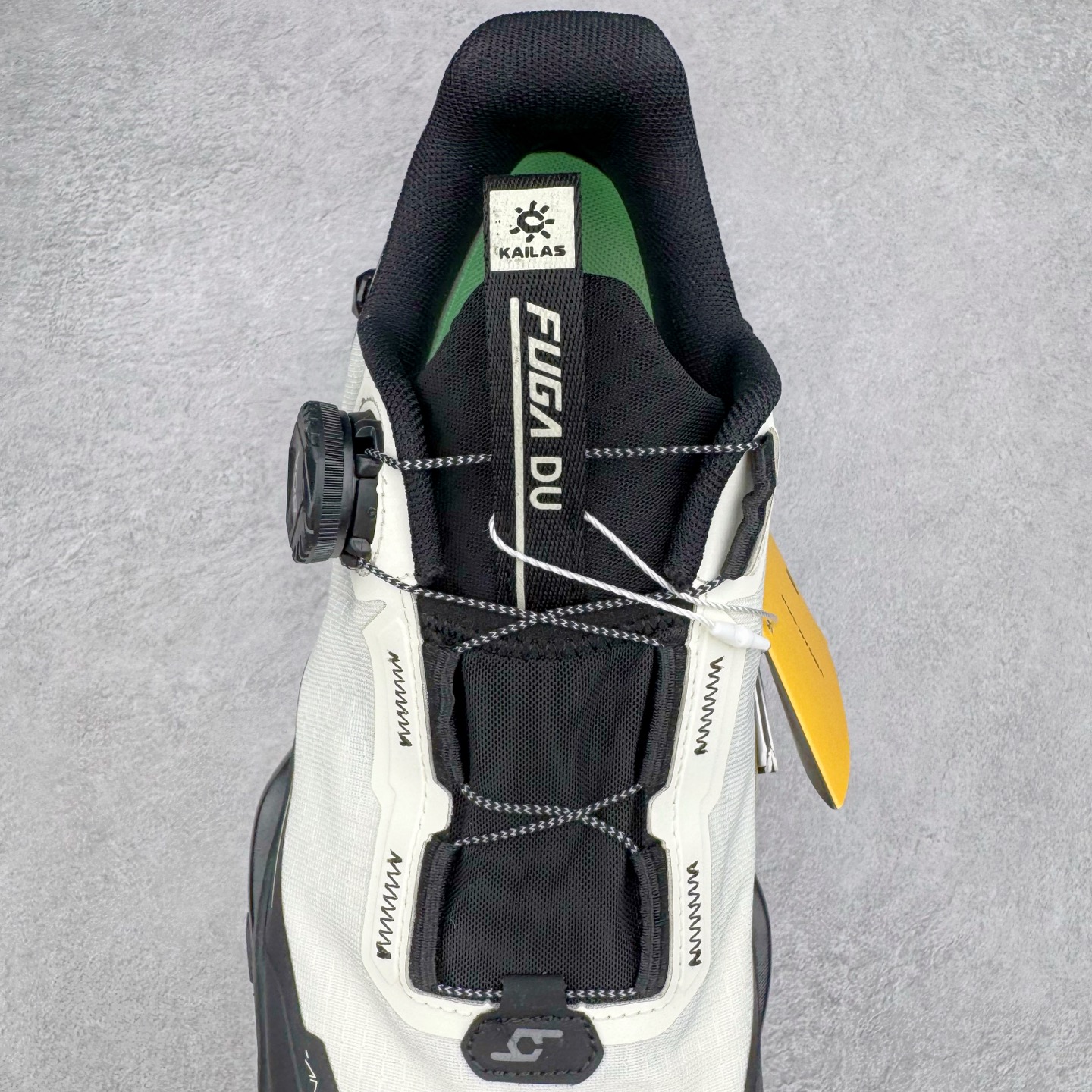  凯乐石 KAILAS FUGA DU BOA 大坡王轻越野徒步 网布TPU减震防滑透气支撑回弹 低帮 超强抓地力登山跑步鞋 男女同款 黑白 KS2433171