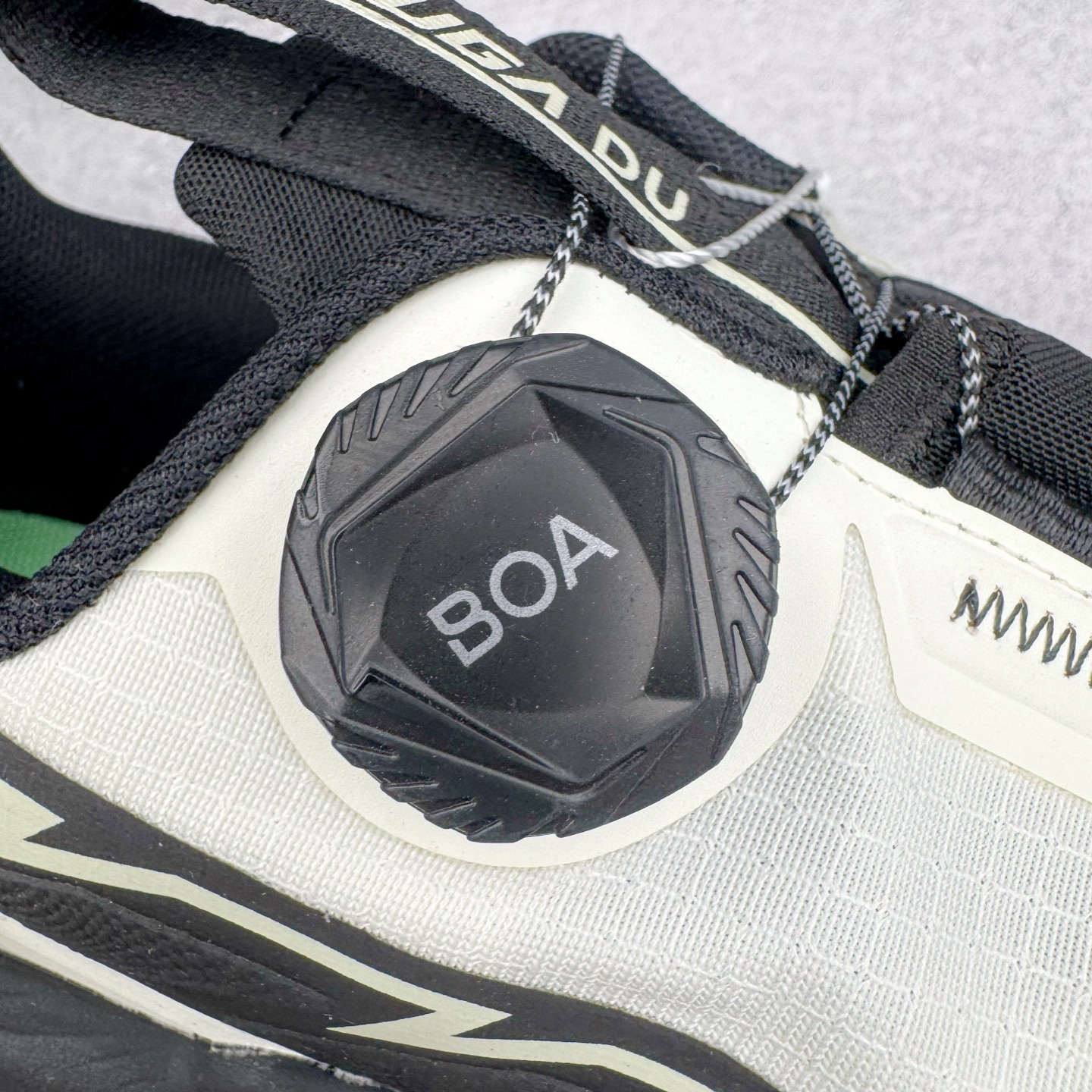  凯乐石 KAILAS FUGA DU BOA 大坡王轻越野徒步 网布TPU减震防滑透气支撑回弹 低帮 超强抓地力登山跑步鞋 男女同款 黑白 KS2433171