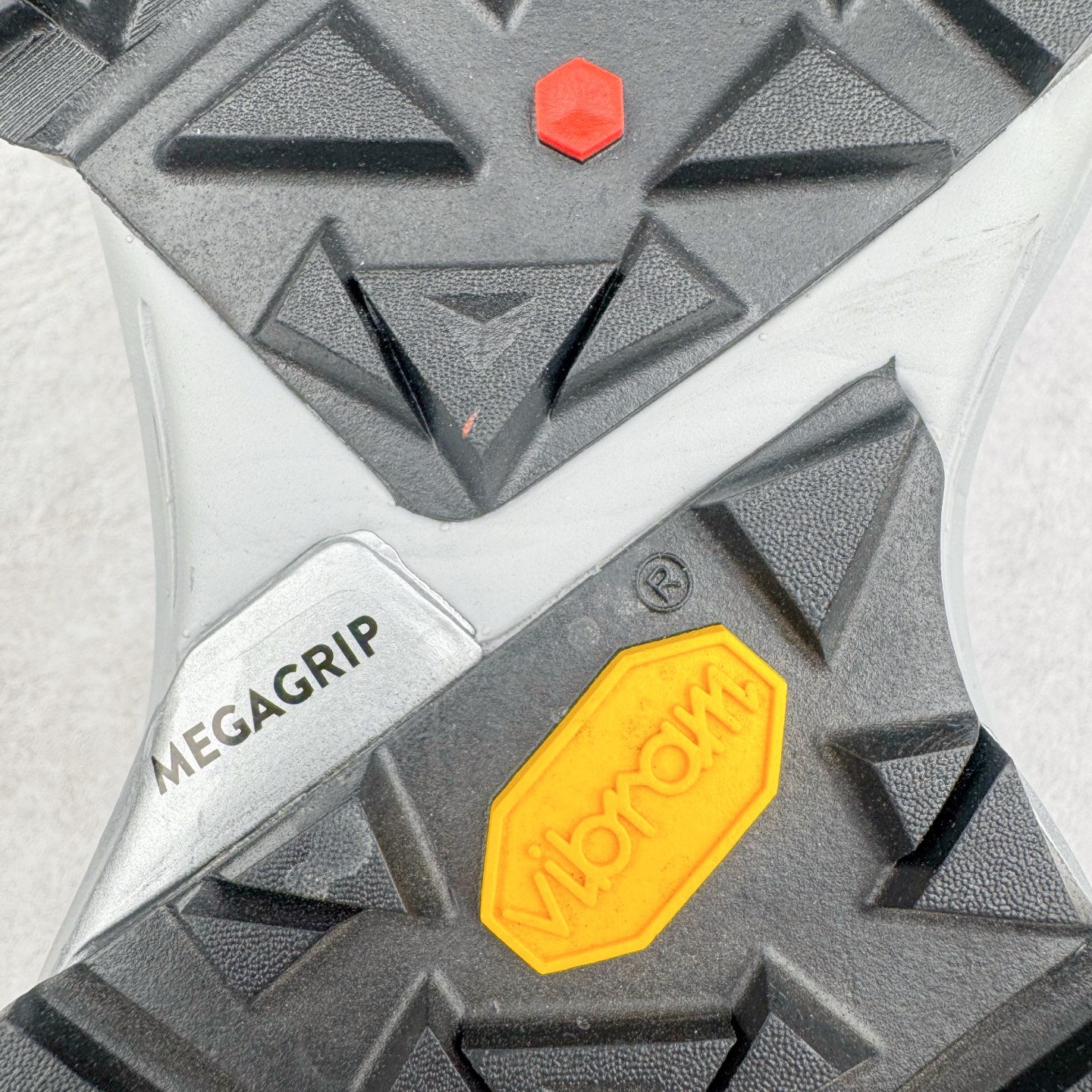 凯乐石 KAILAS FUGA DU BOA 大坡王轻越野徒步 网布TPU减震防滑透气支撑回弹 低帮 超强抓地力登山跑步鞋 男女同款 银紫色 KS2433171