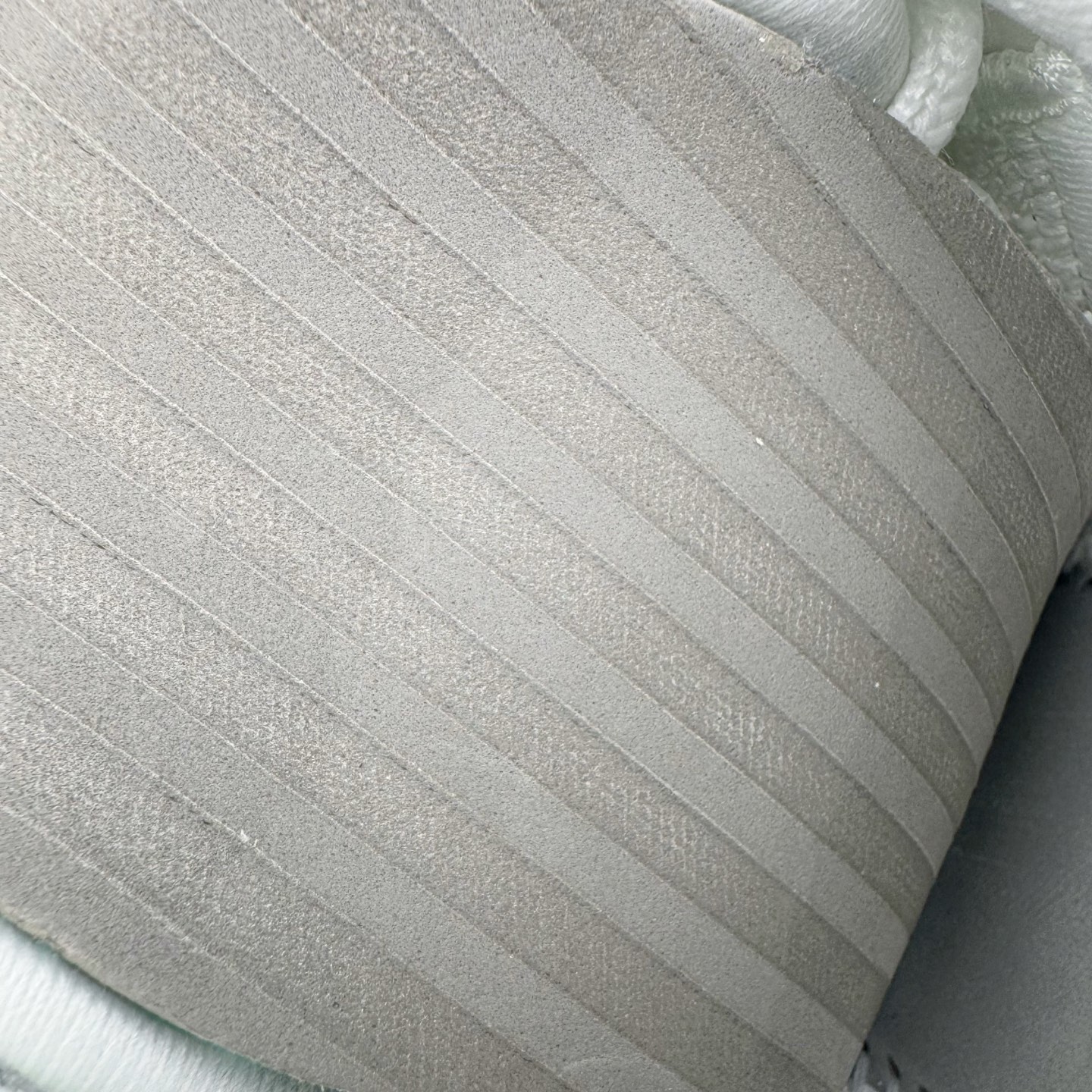 Sabrina 2 Colour Vision 低筒 萨布丽娜二代 前掌扇形zoom  后掌马蹄ZOOM气垫 篮球鞋 波鞋 男鞋  白色FZ1517-101