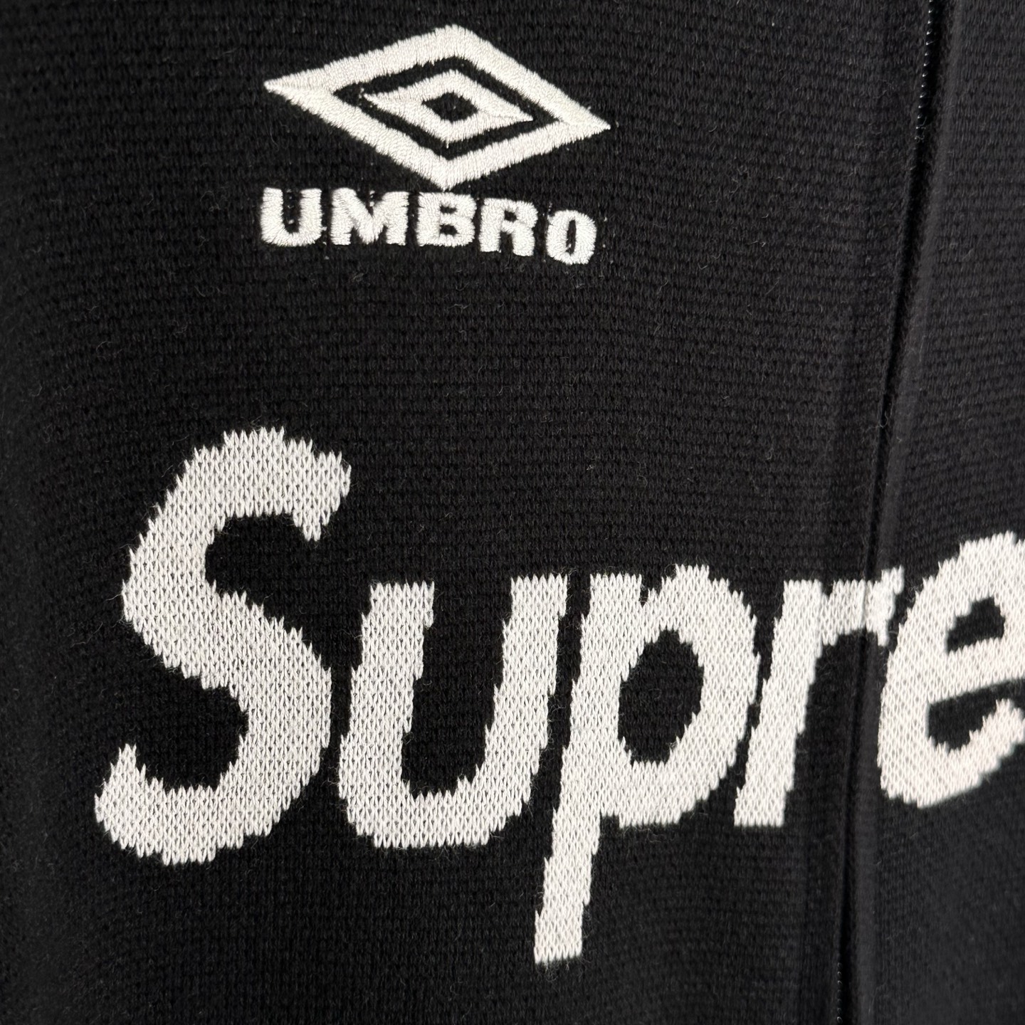 套装 Supreme Umbro 联名款 SS25 胸前刺绣logo 宽松针织毛衣 美式潮流秋衣长袖T恤 短裤 蓝色 黑色 紫色 红色  SUP-SS25-236