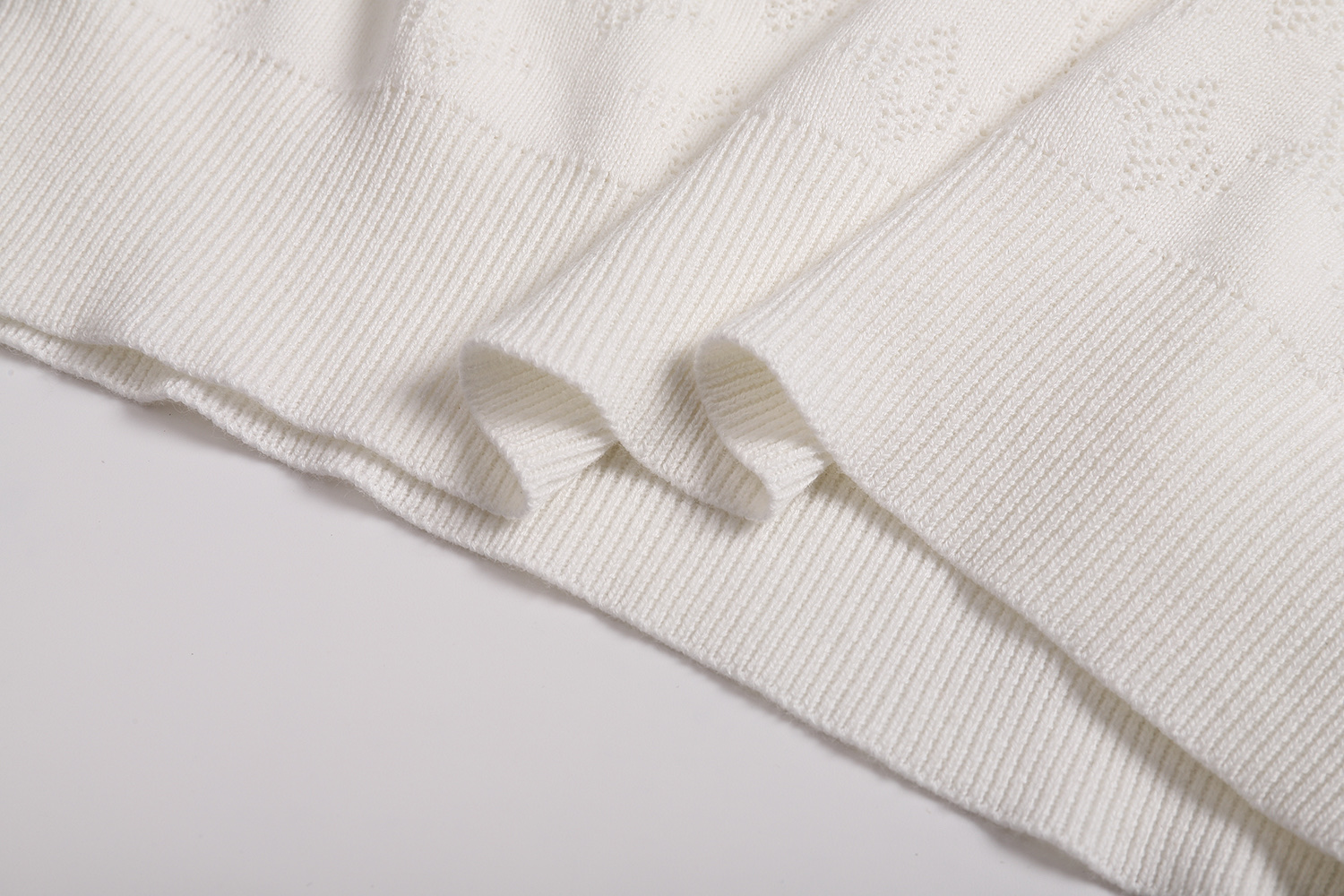 LOUIS VUITTON 路易威登  LV 挑孔 缝线毛衣 卫衣 长袖 米白B0