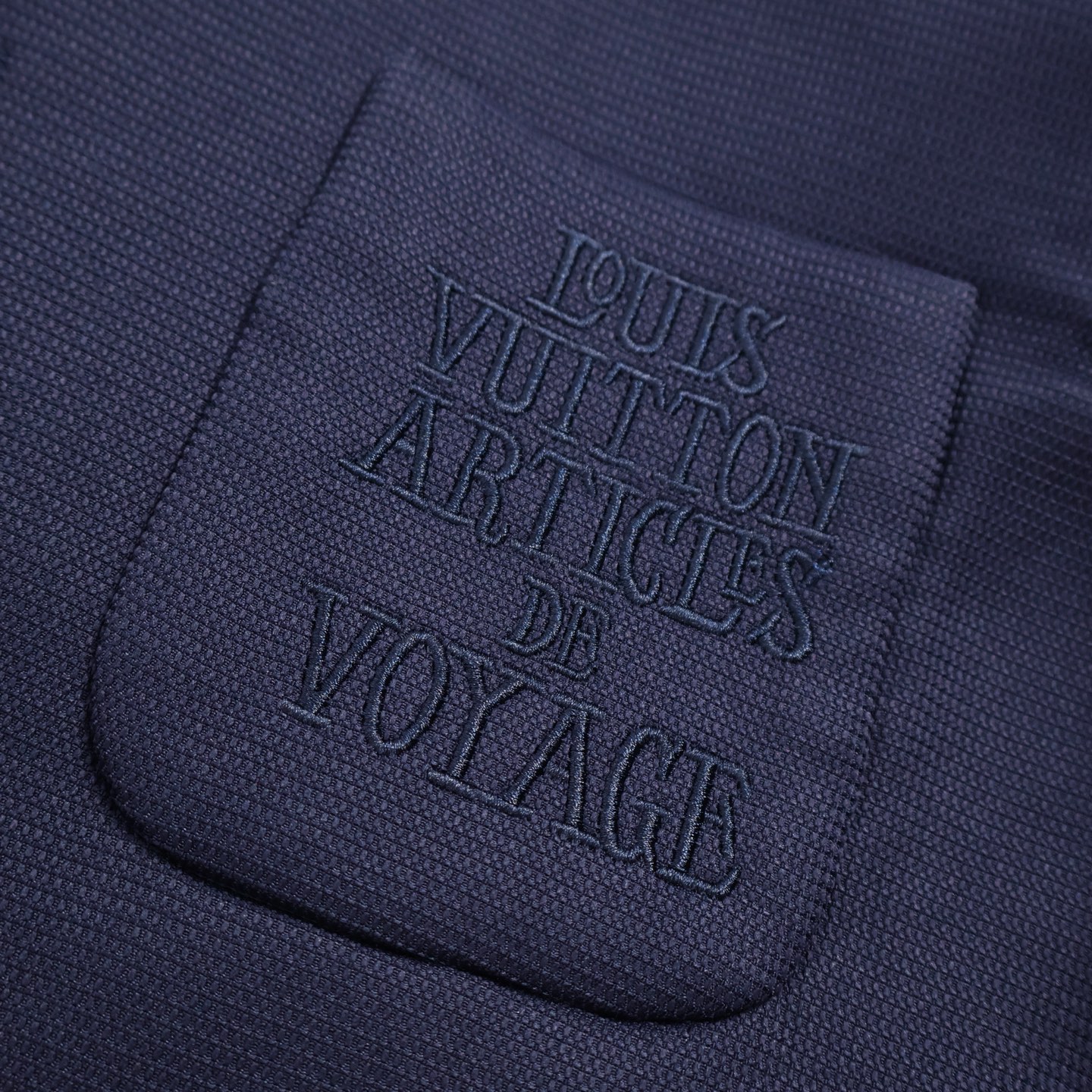 LOUIS VUITTON 路易威登  LV 纯色刺绣小香风  外套 夹克 卫衣 长袖 藏蓝色C0 1AHVGK