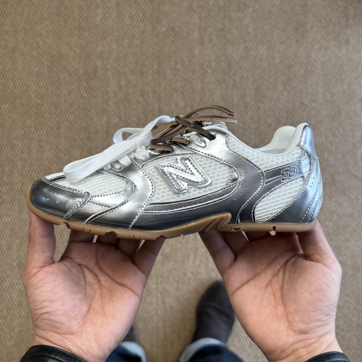 缪缪Miumiu x New Balance NB530 低筒 平底 复古跑鞋 休闲鞋 板鞋 运动鞋  女鞋 波鞋  液态银 5E165E_3L90_F0118_F_BD05