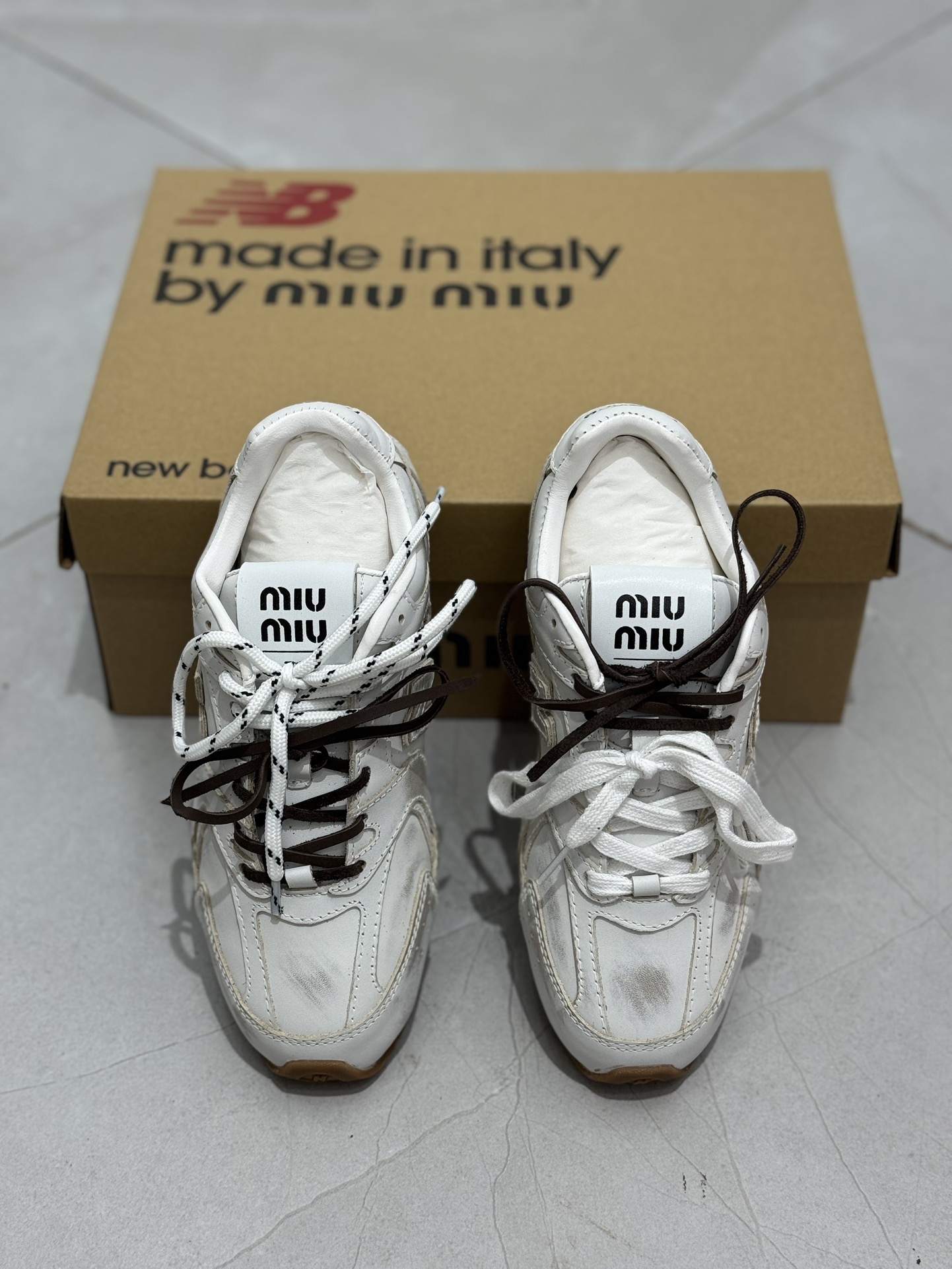 缪缪Miumiu x New Balance NB530 低筒 平底 复古跑鞋 休闲鞋 板鞋 运动鞋  女鞋 波鞋  白色 5E165E_3F33_F0009_F_D005