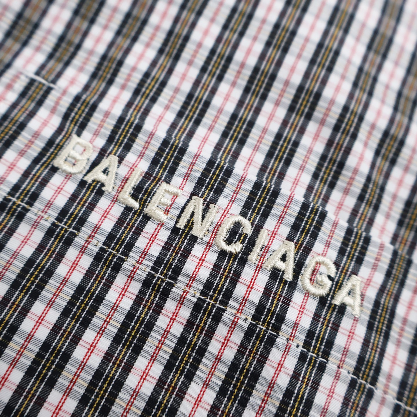 Balenciaga 巴黎世家 格纹拼接  连帽 冲锋衣 外套 夹克凤搂 长袖B5 米色 831570TSM079364