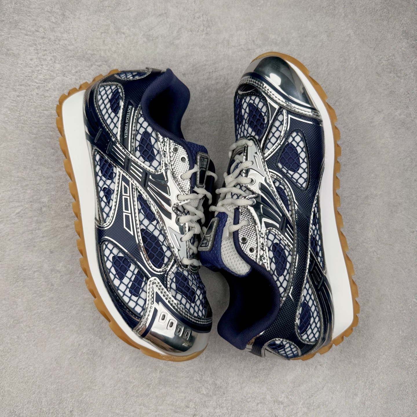 BV Orbit Runner 葆蝶 低筒 时尚舒适 老爹鞋 生活休闲鞋 板鞋 波鞋 深蓝色 741357V2X404152