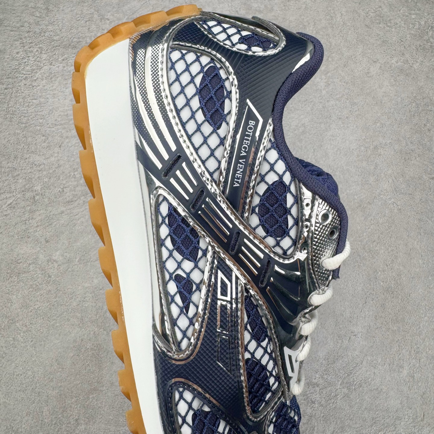 BV Orbit Runner 葆蝶 低筒 时尚舒适 老爹鞋 生活休闲鞋 板鞋 波鞋 深蓝色 741357V2X404152