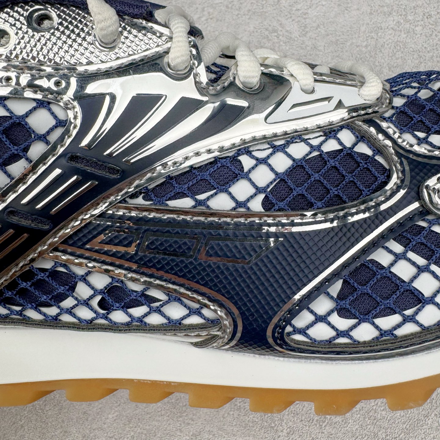 BV Orbit Runner 葆蝶 低筒 时尚舒适 老爹鞋 生活休闲鞋 板鞋 波鞋 深蓝色 741357V2X404152