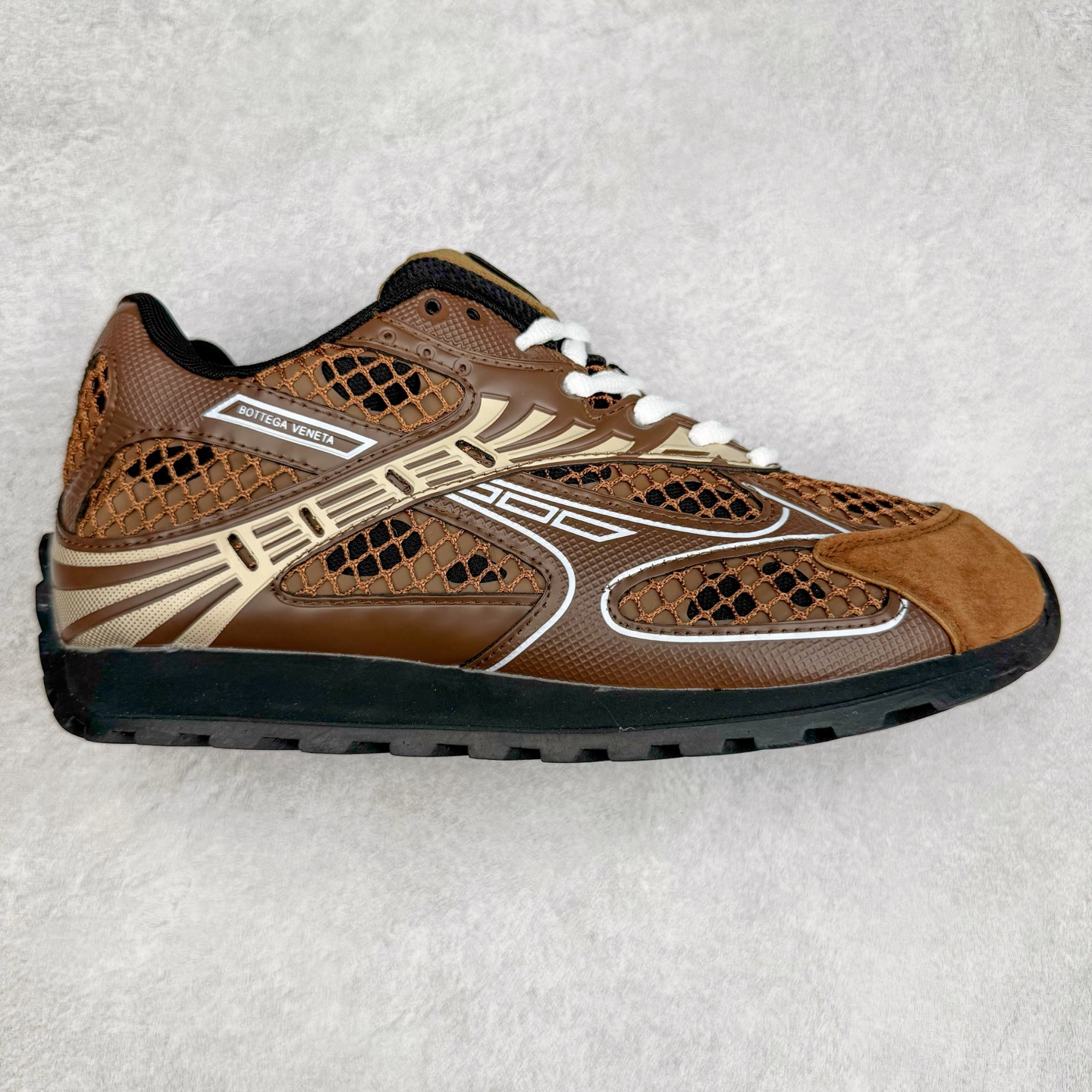 BV Orbit Runner 葆蝶 低筒 时尚舒适 老爹鞋 生活休闲鞋 板鞋 波鞋 棕色B5 816635V55B02419