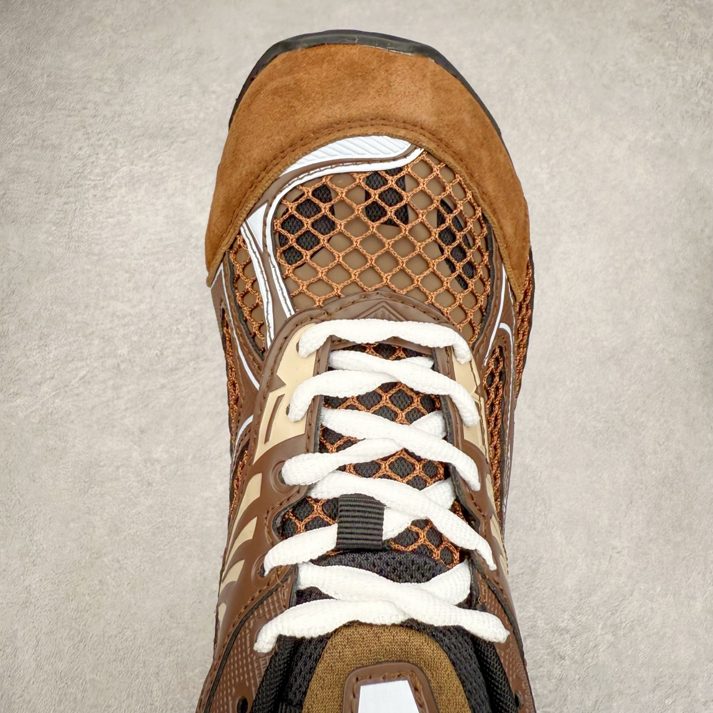 BV Orbit Runner 葆蝶 低筒 时尚舒适 老爹鞋 生活休闲鞋 板鞋 波鞋 棕色B5 816635V55B02419