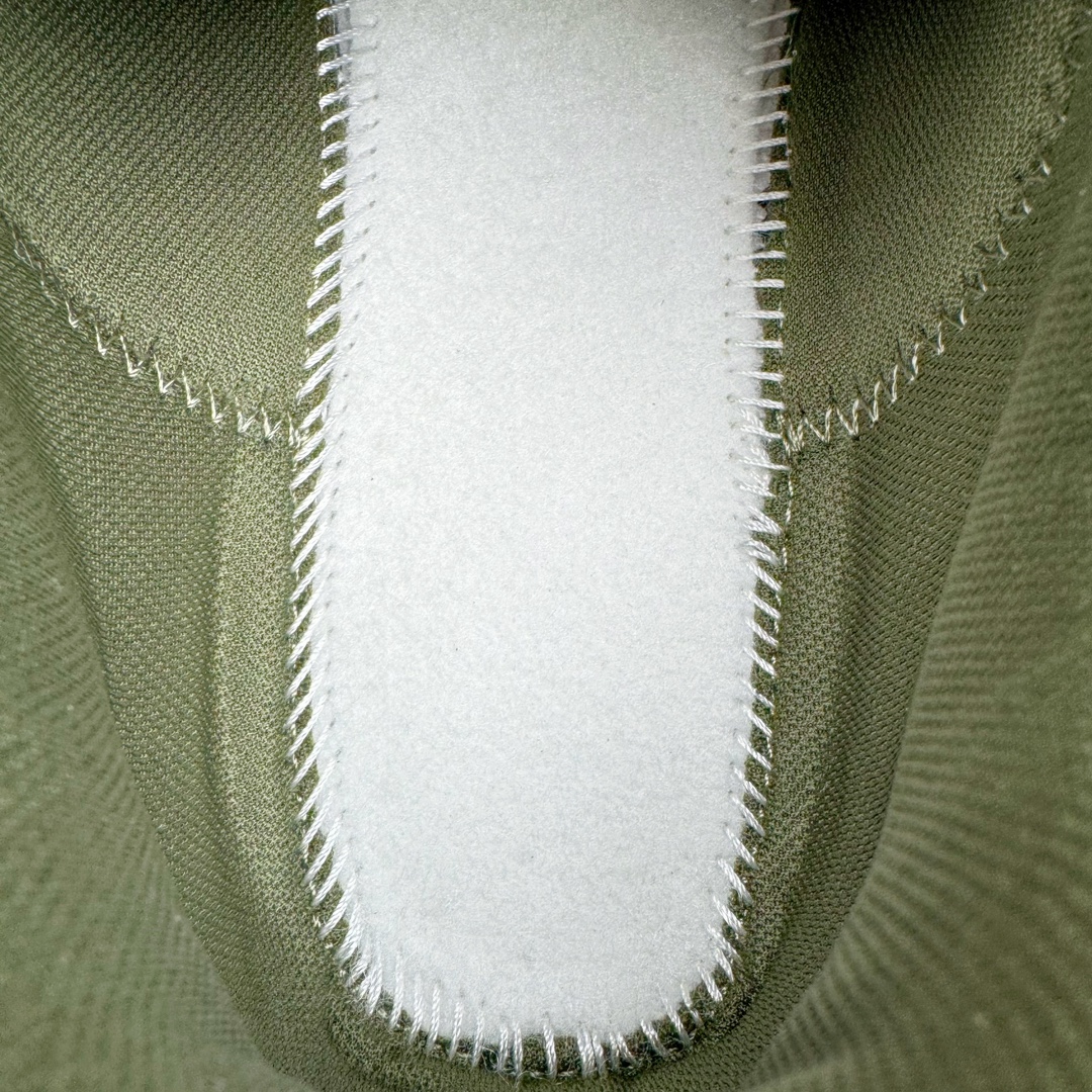 BV Orbit Runner 葆蝶 低筒 时尚舒适 老爹鞋 生活休闲鞋 板鞋 波鞋 泥土棕色B5 755915V2X402848