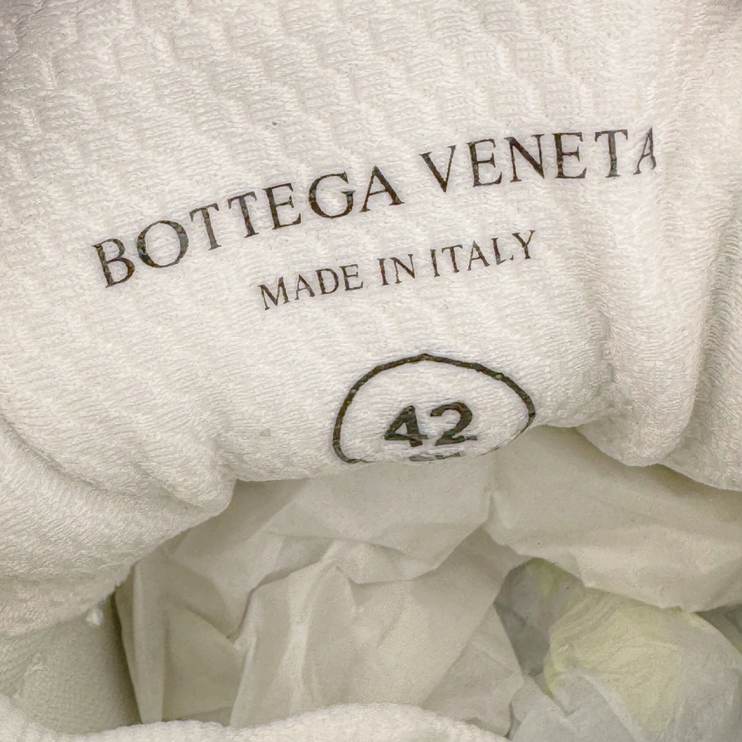 BV Orbit Runner 葆蝶 低筒 时尚舒适 老爹鞋 生活休闲鞋 板鞋 波鞋白色B5 741357V2X409013