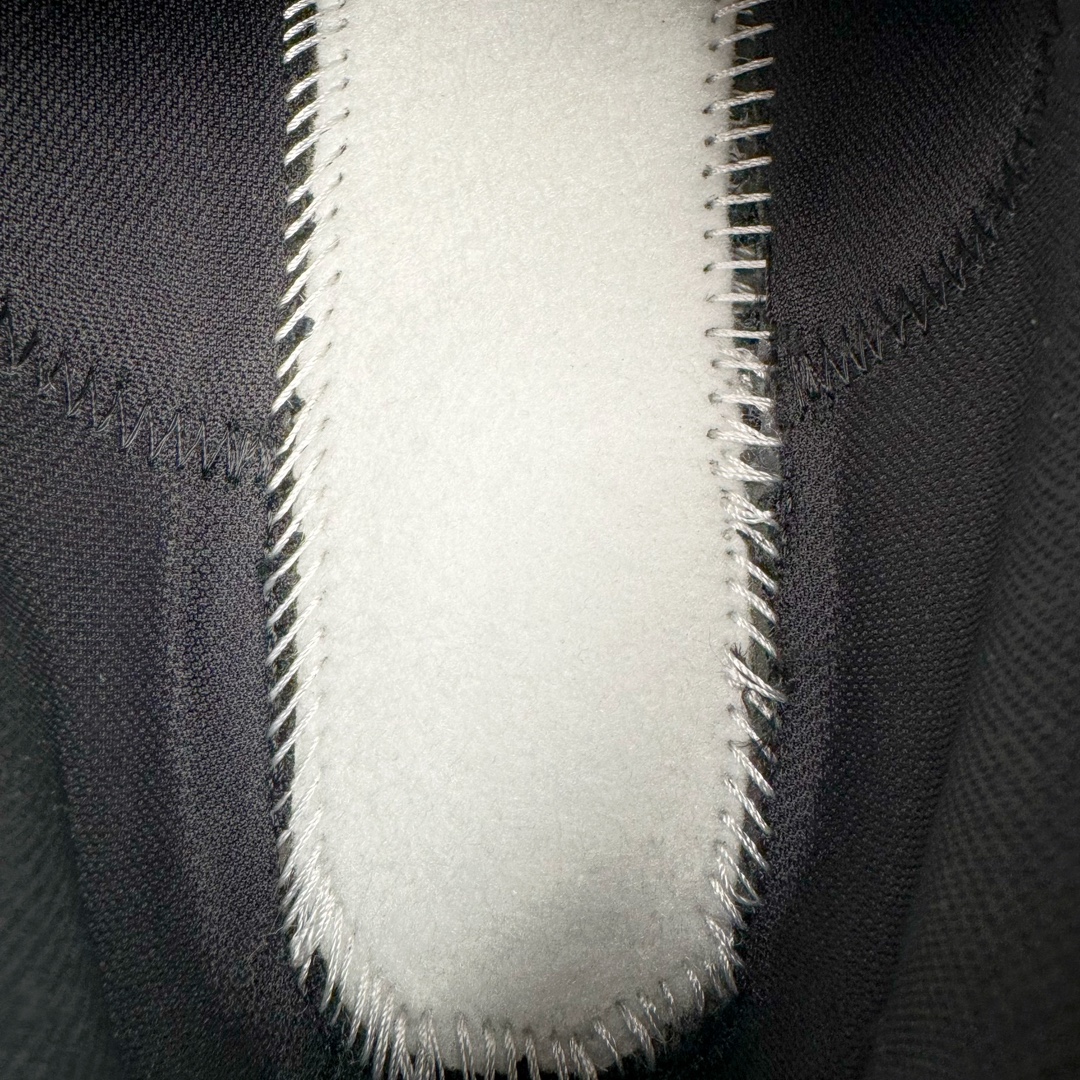 BV Orbit Runner 葆蝶 低筒 时尚舒适 老爹鞋 生活休闲鞋 板鞋 波鞋 黑武士B5 741357V2X401000