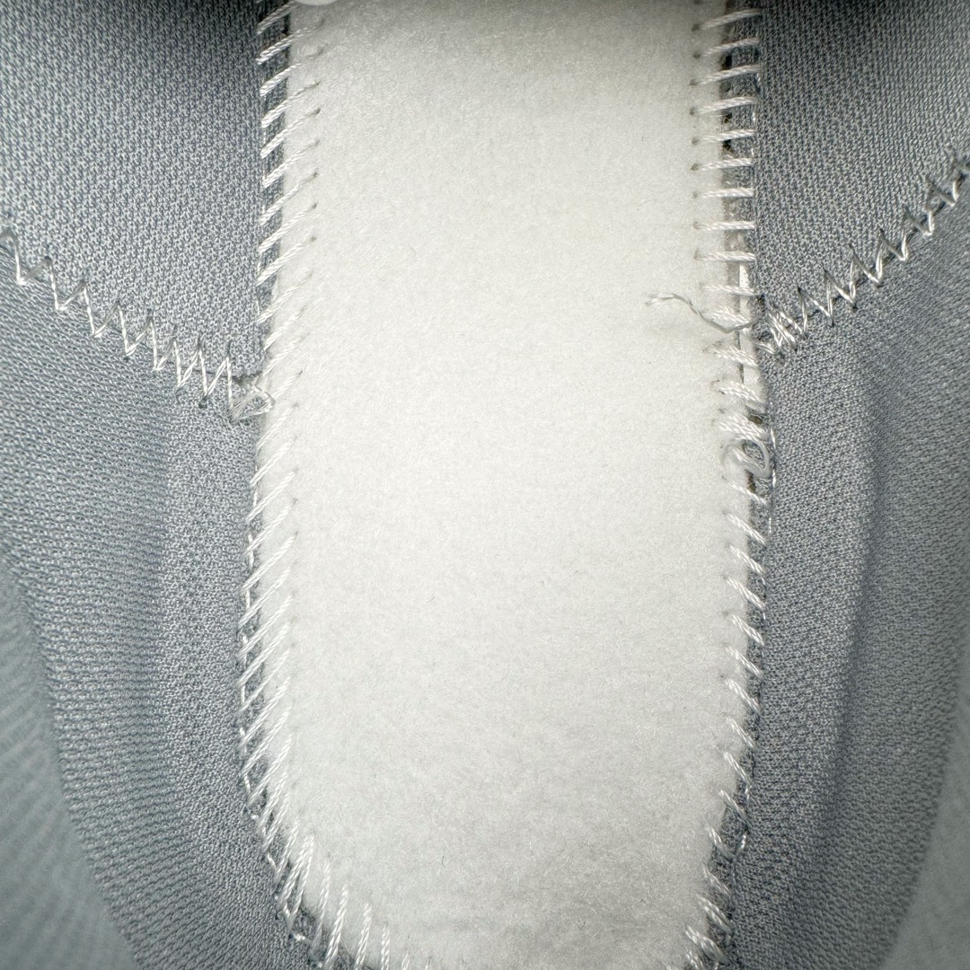 BV Orbit Runner 葆蝶 低筒 时尚舒适 老爹鞋 生活休闲鞋 板鞋 波鞋 灰色B5 741357V2X401425