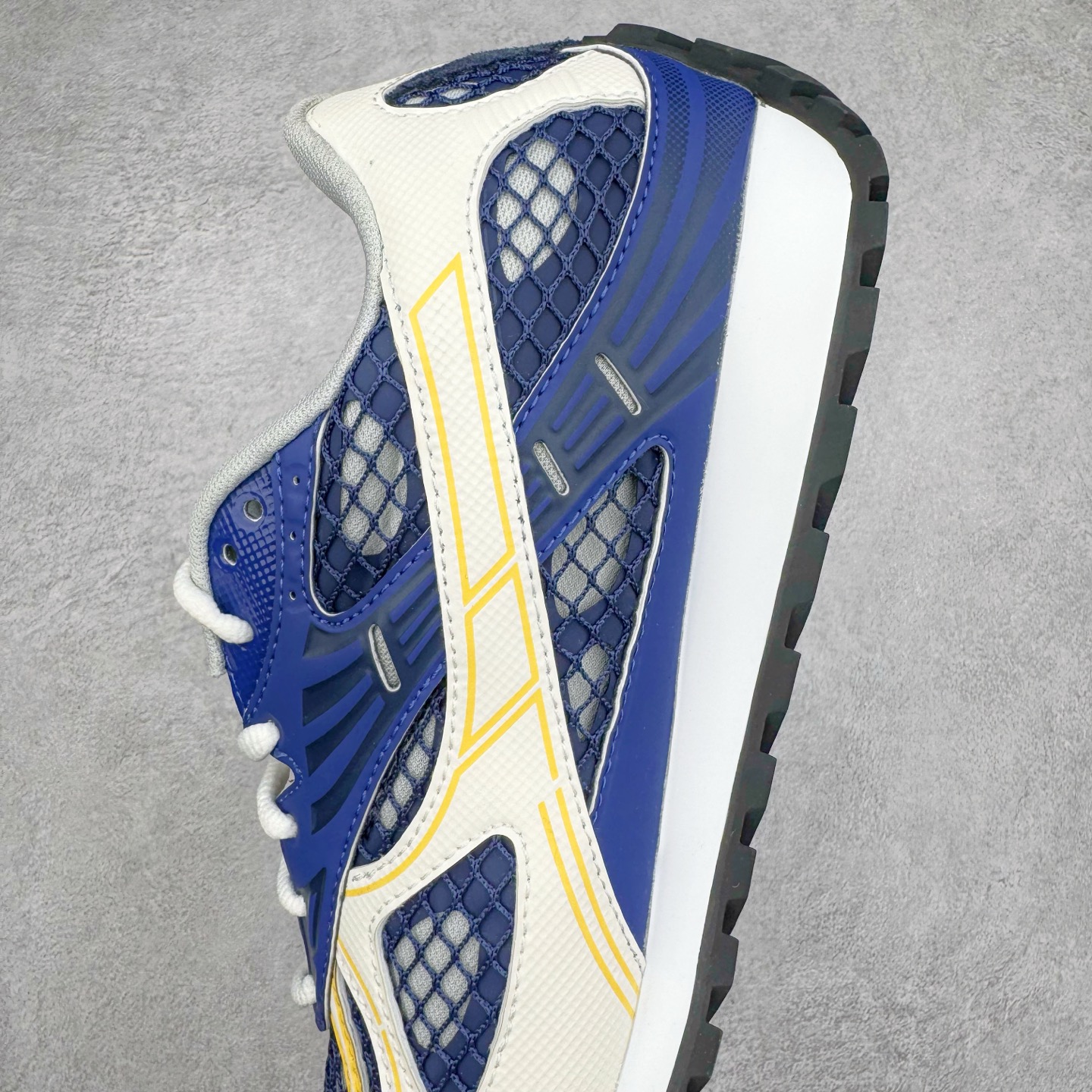 BV Orbit Runner 葆蝶 低筒 时尚舒适 老爹鞋 生活休闲鞋 板鞋 波鞋 蓝色B5 816635V55B04058