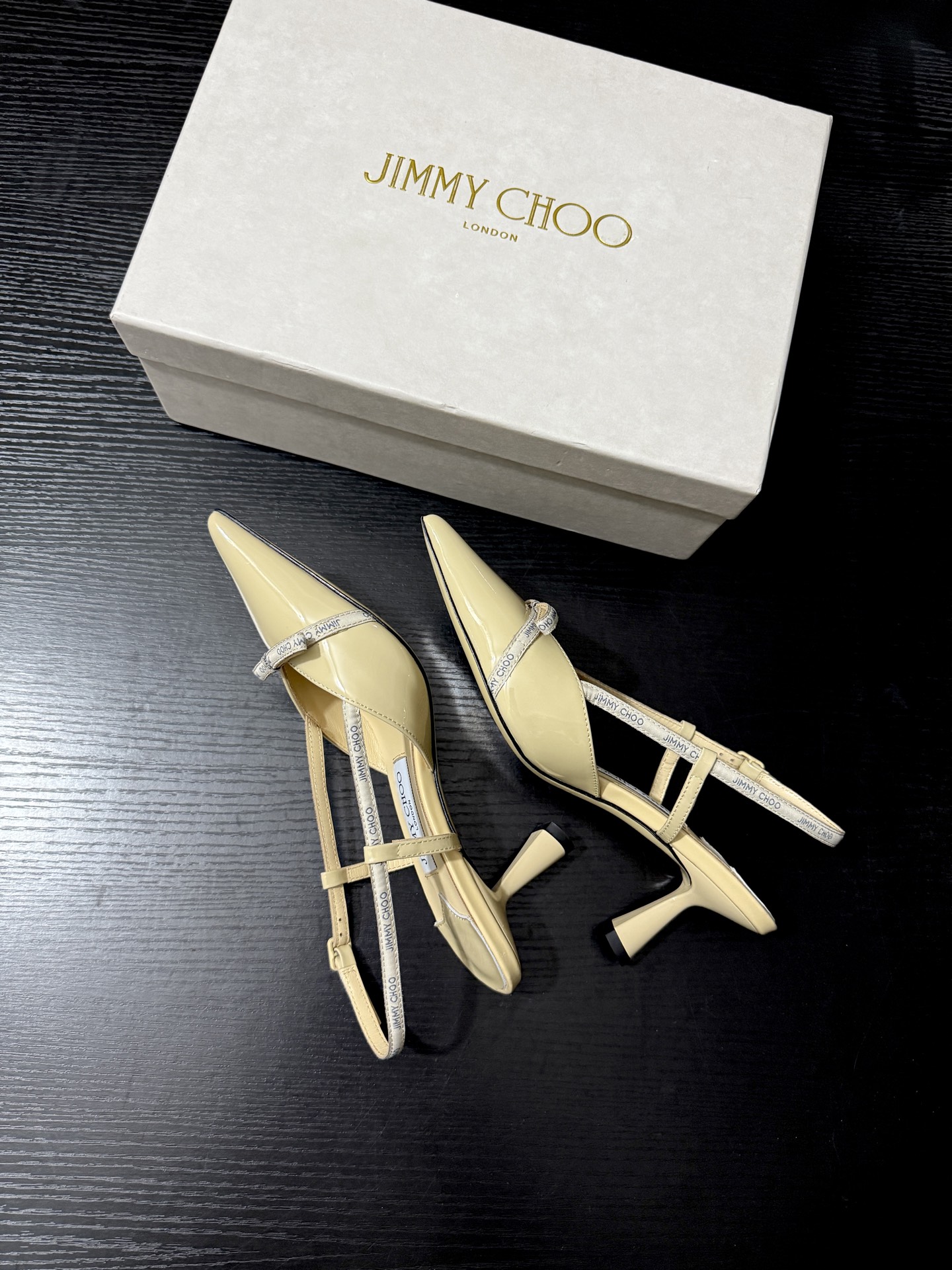  JIMMY CHOO JC 尖头 女士休闲鞋 高跟鞋 漆皮 女款 6.5CM 乳酪色B5 CAMILA65JGW122017