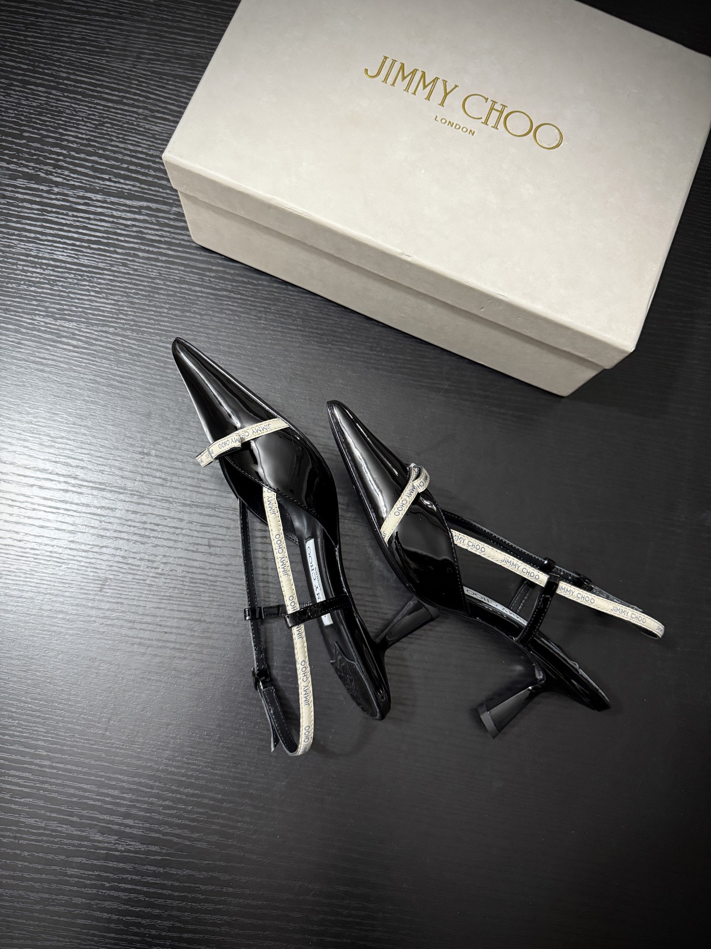 JIMMY CHOO JC 尖头 细跟 女士休闲鞋 高跟鞋 漆皮 女款 6.5CM 黑色B5 CAMILA65JGW BLACKBUTTER